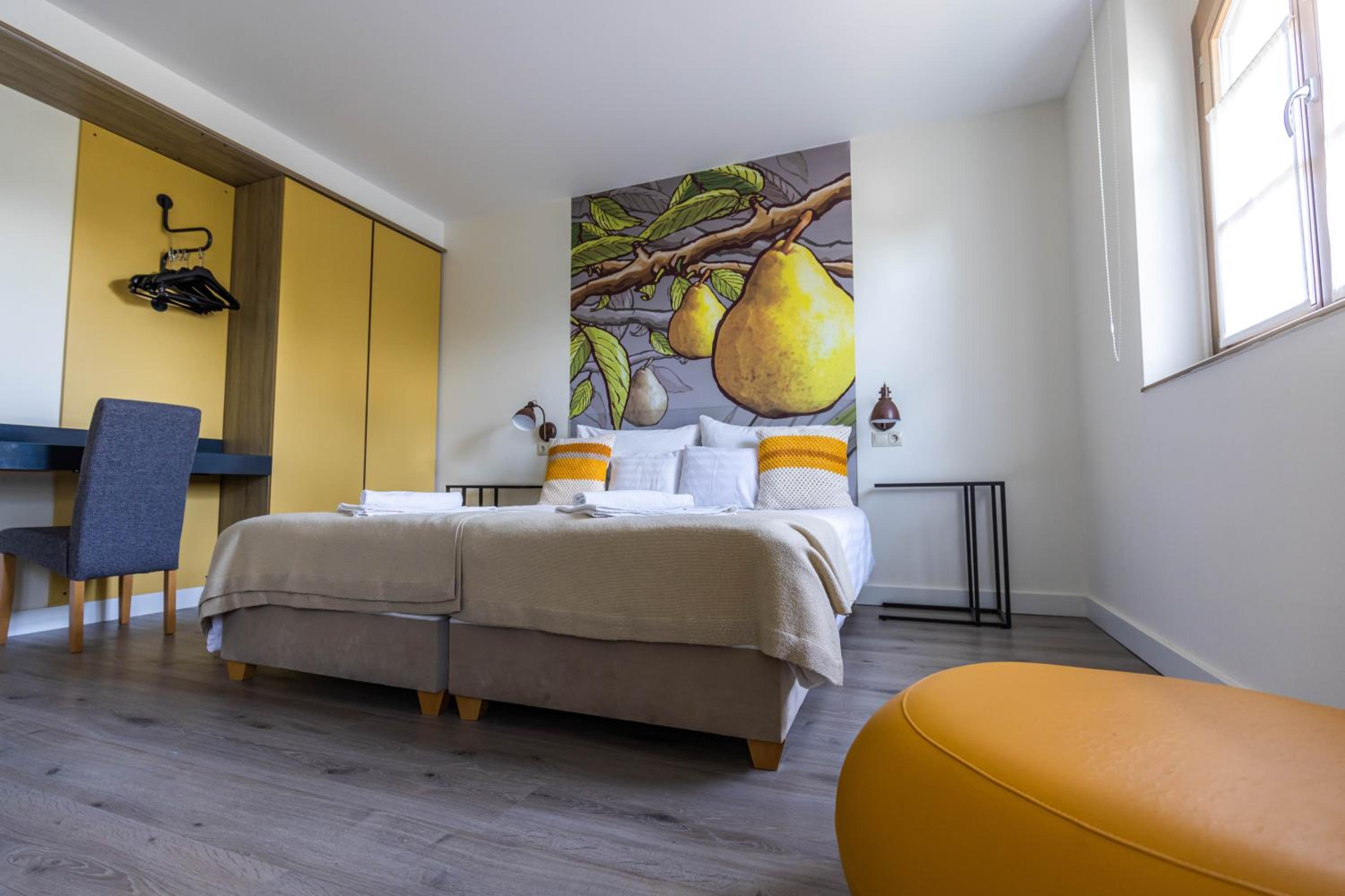 Twin Room - Photo 4