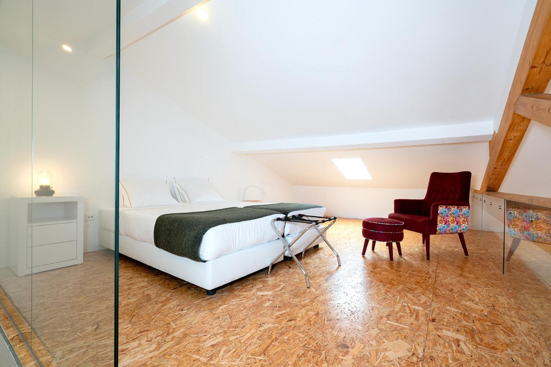 Two-Bedroom Apartment - Photo 19