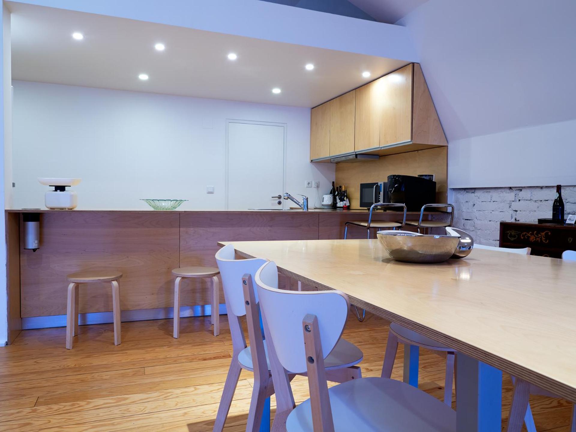 Two-Bedroom Apartment - Photo 2