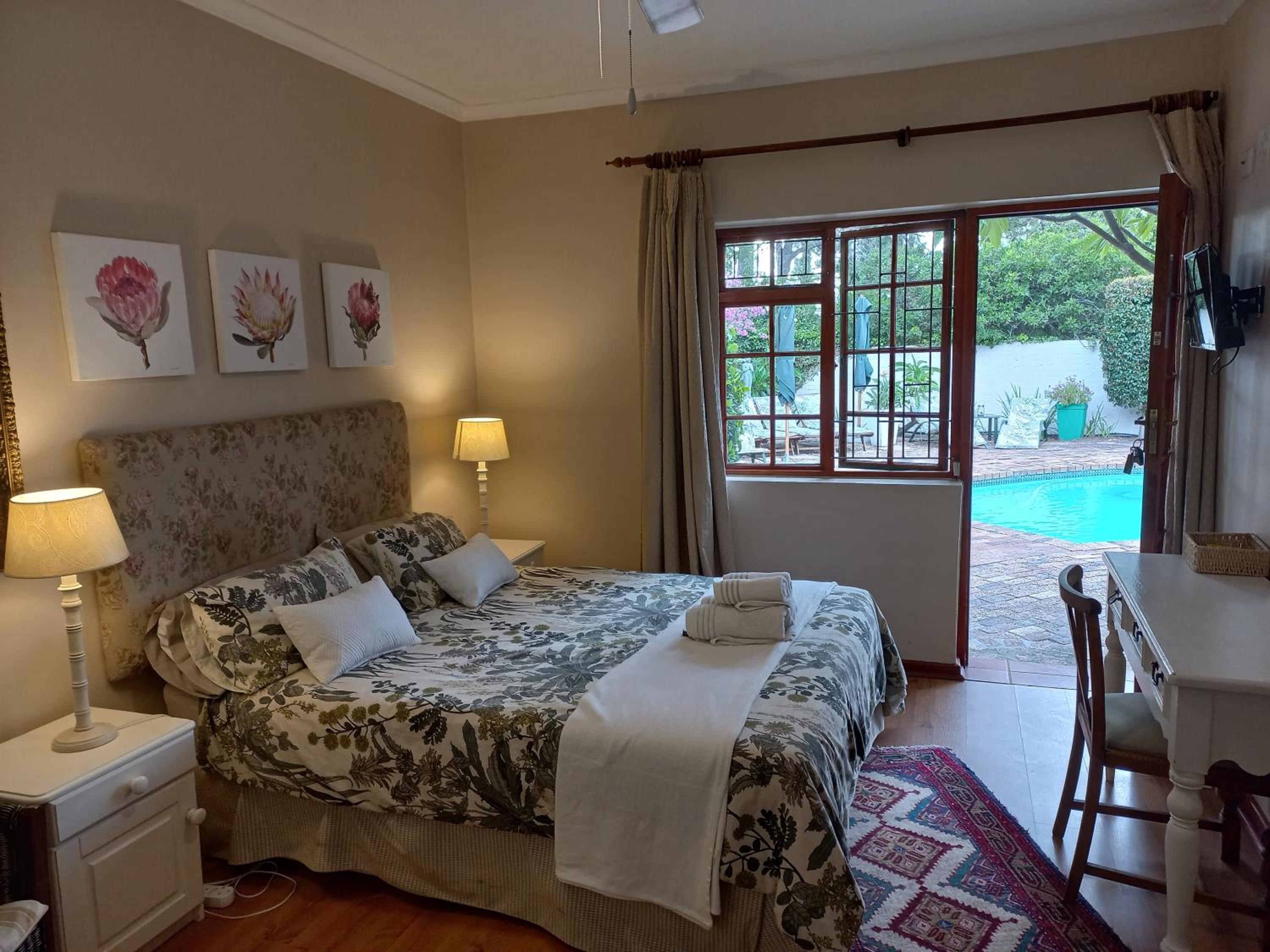 Deluxe Double Room with Bath photo 1