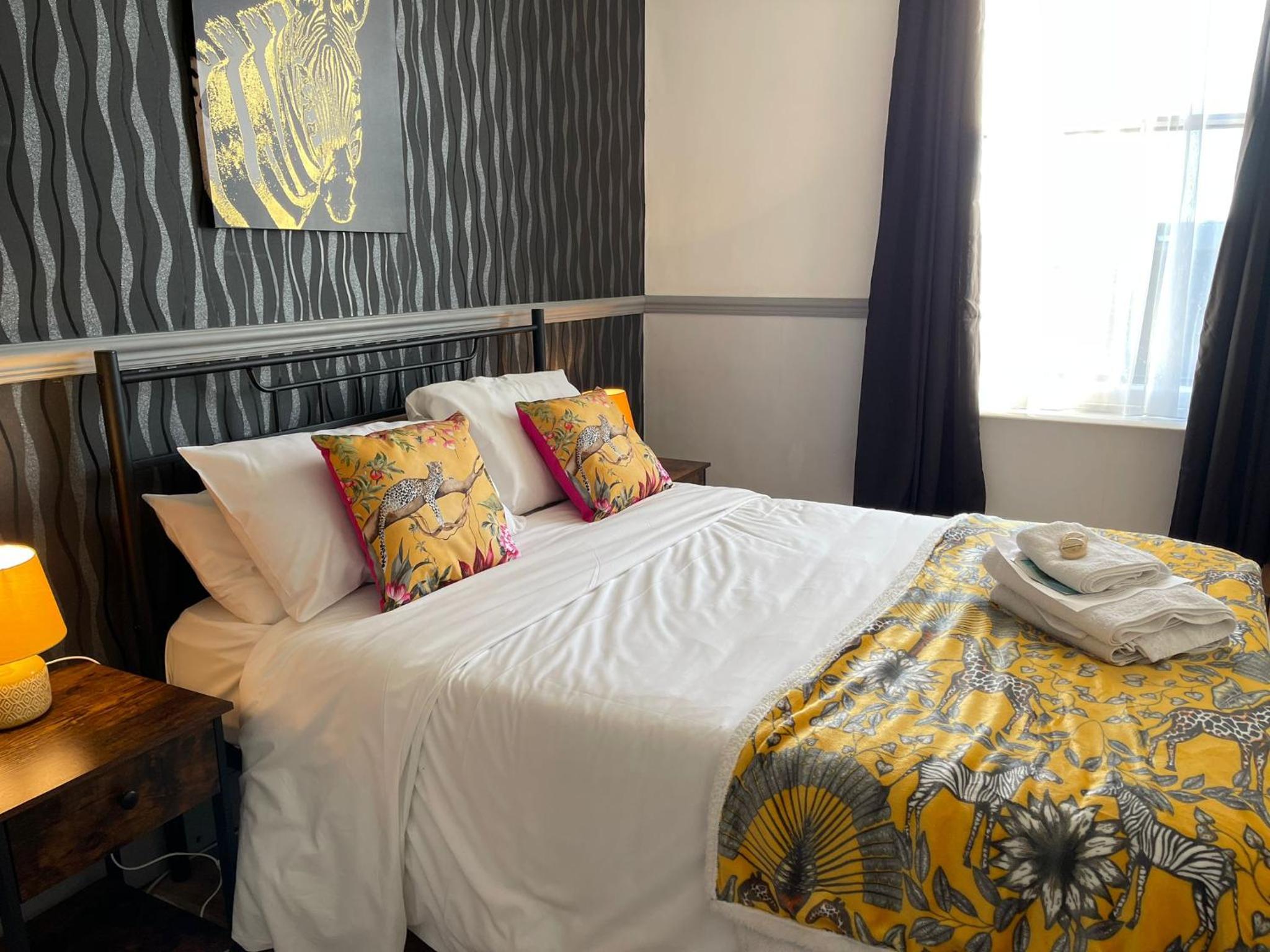 Deluxe Double Room with Shower