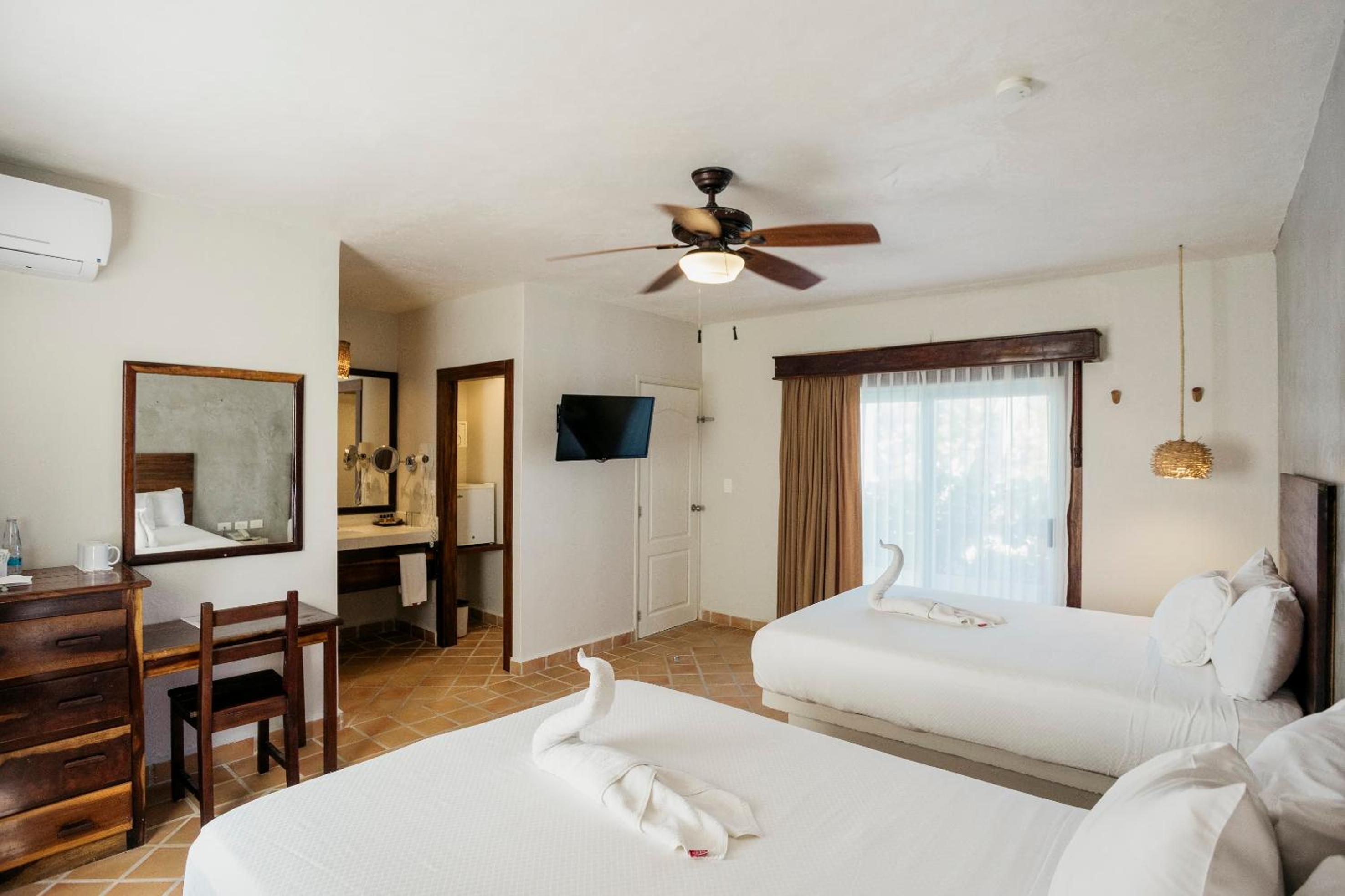 Pool View Room - 2 Double Beds