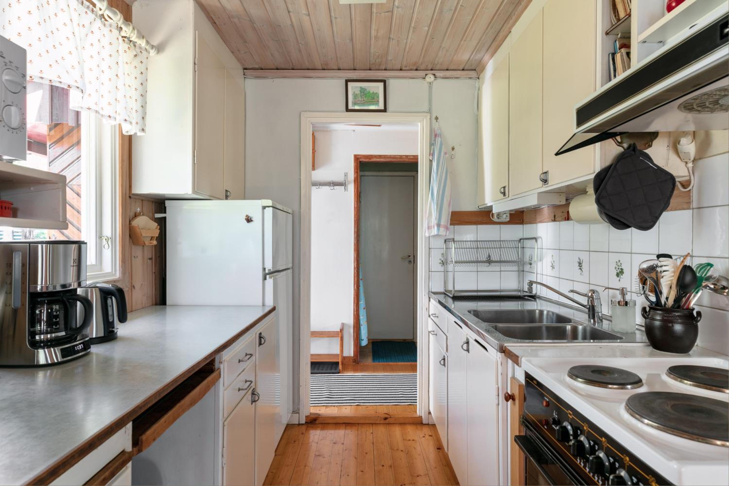Two-Bedroom House photo 2