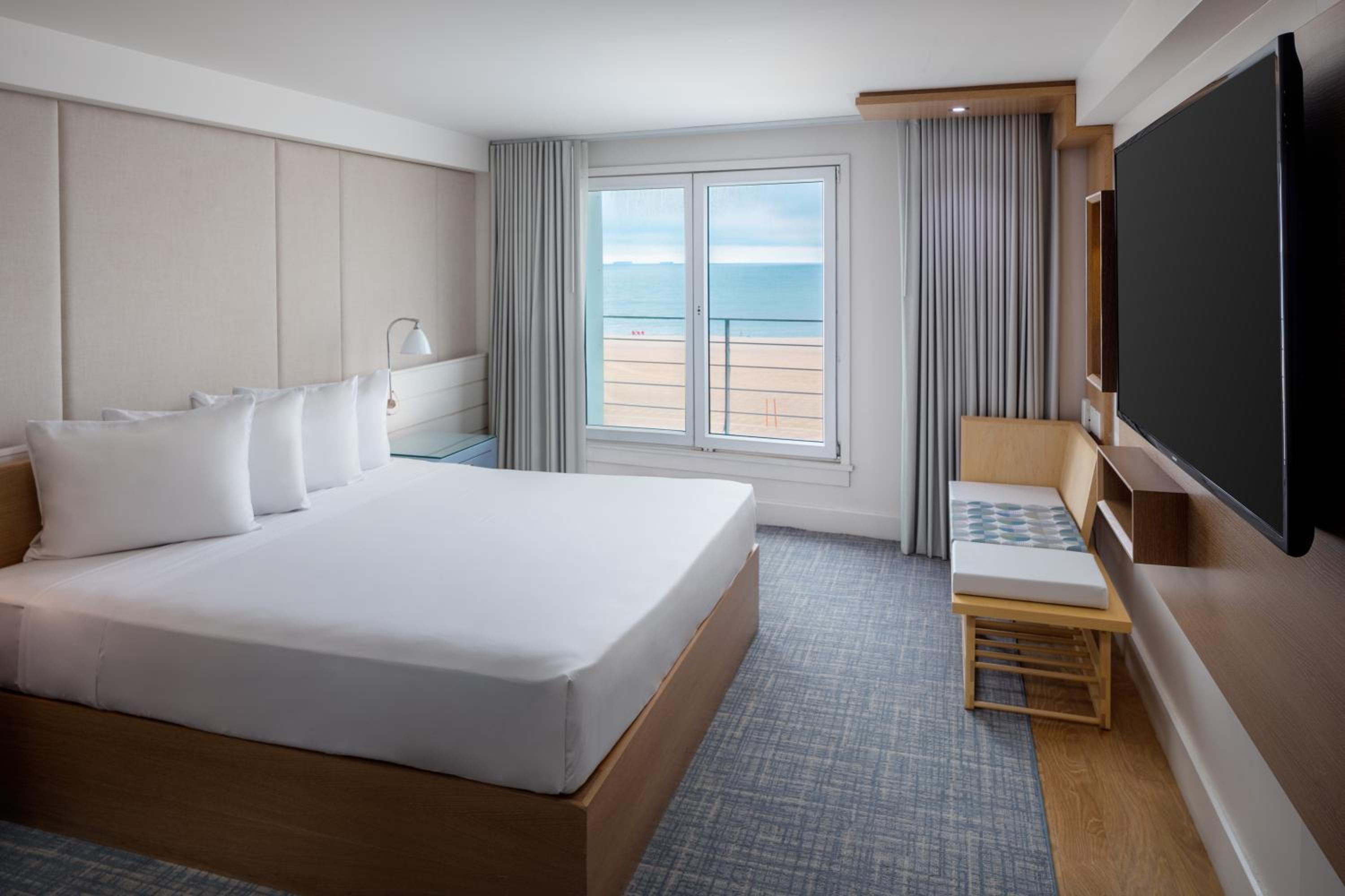 King Room with Ocean View - Photo 1