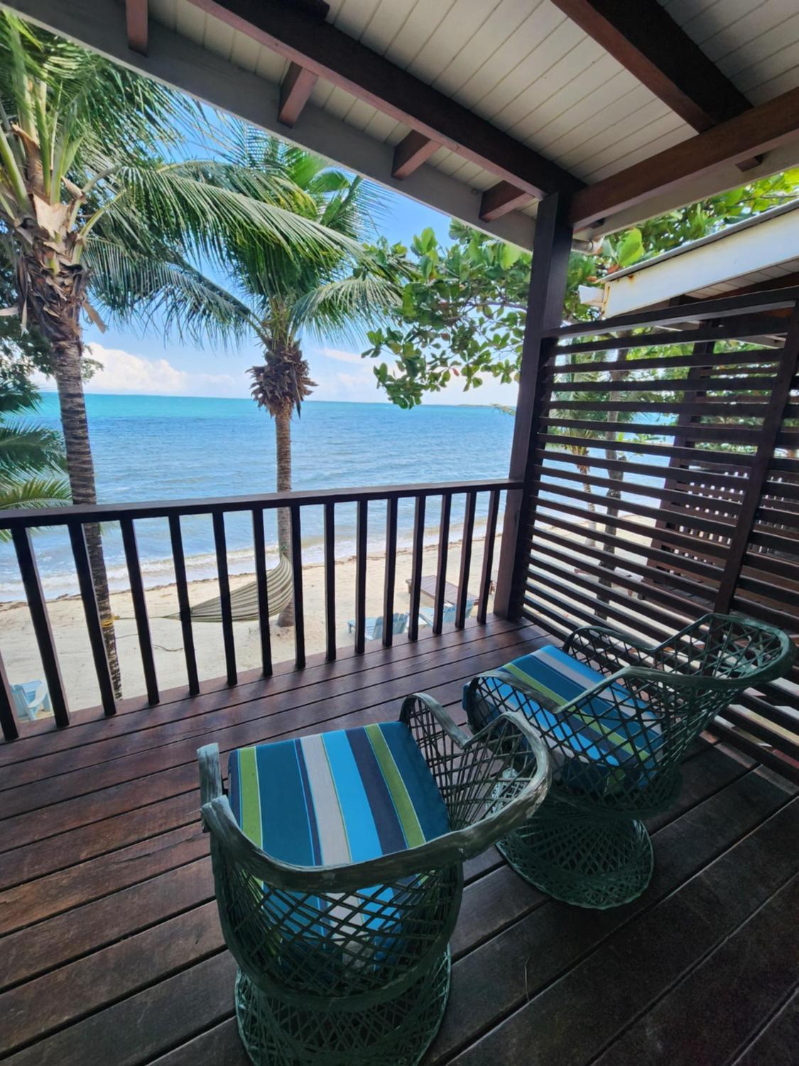 King Suite with Balcony photo 1