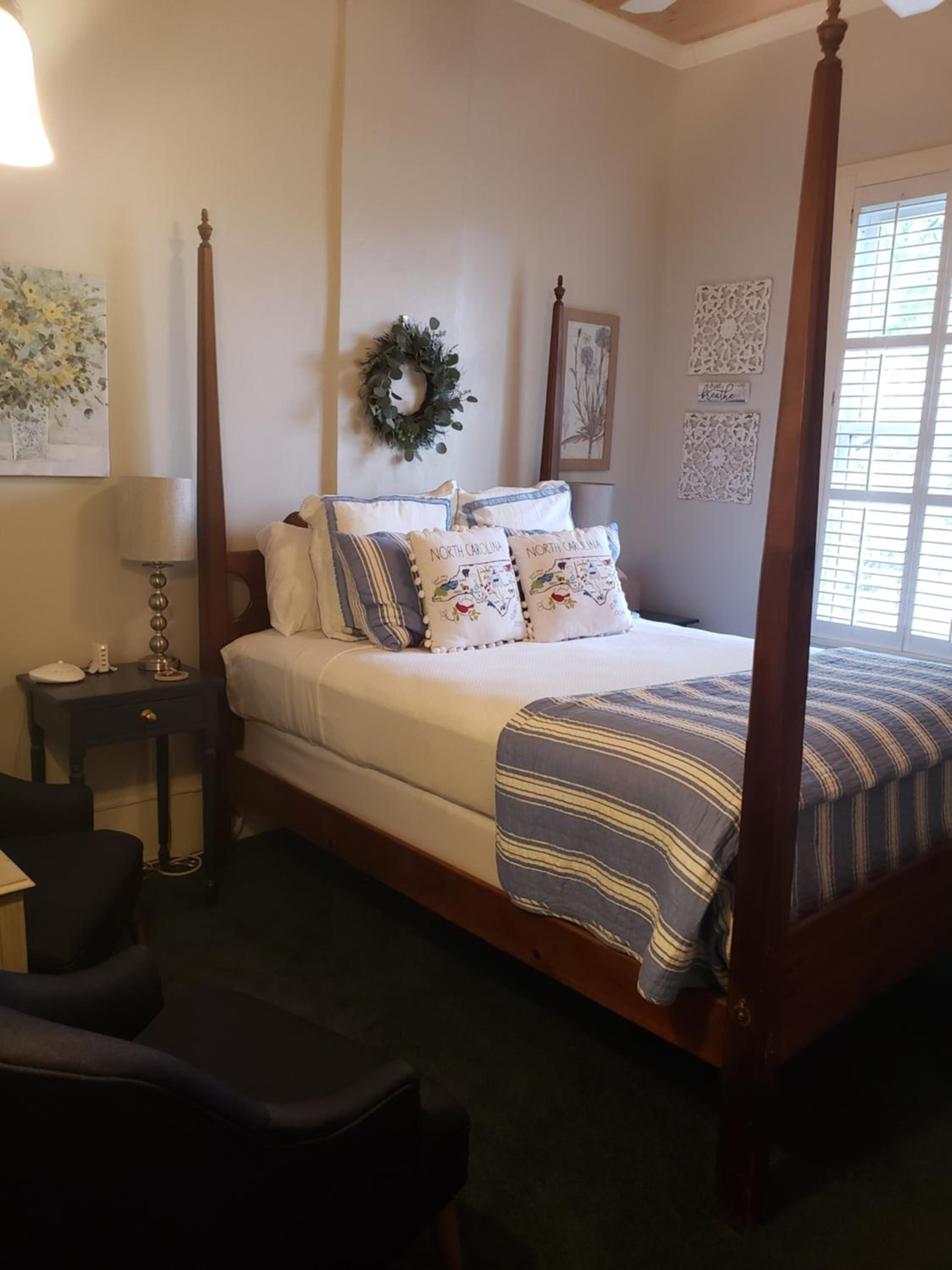 Queen Suite photo 1