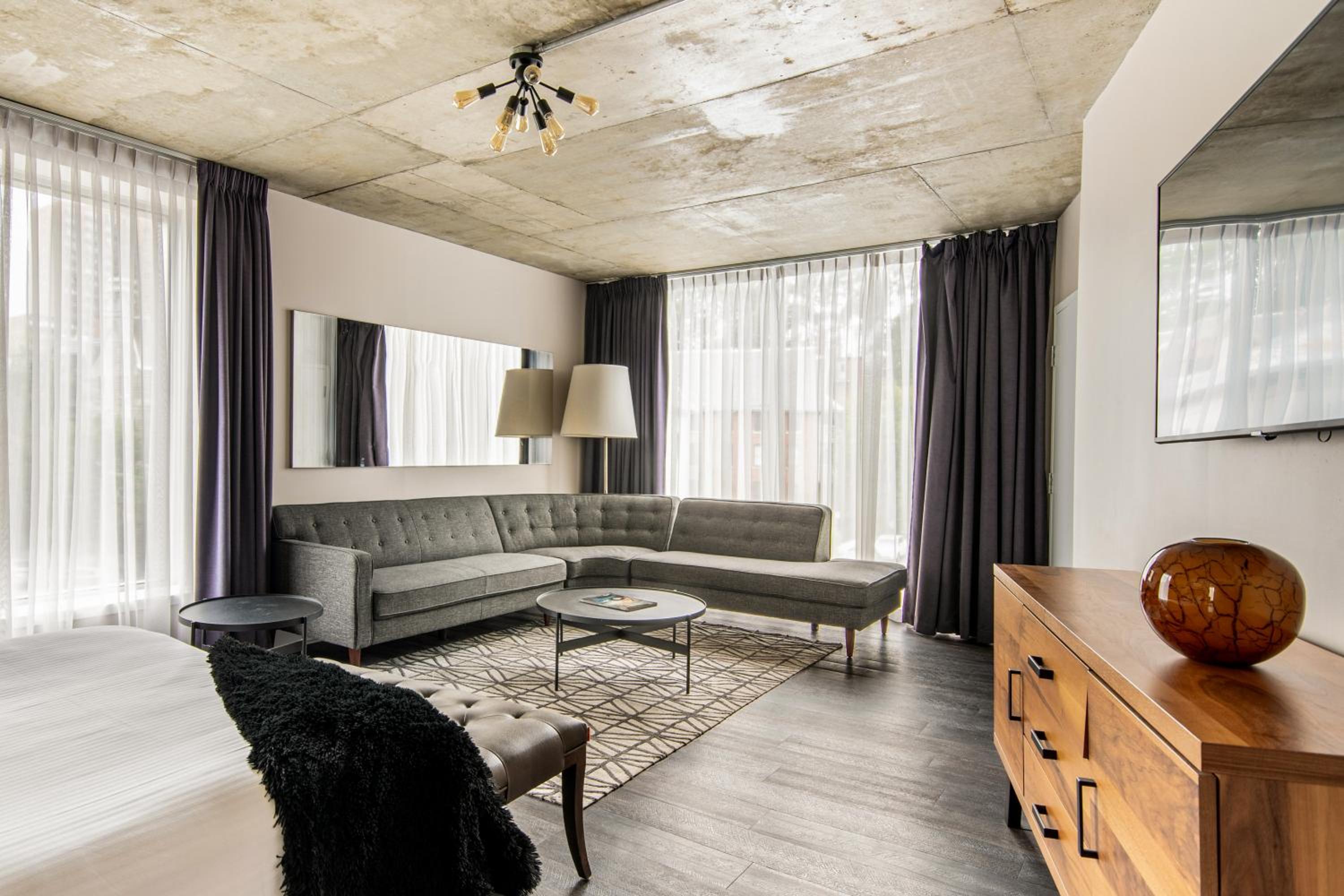 Executive Suite photo 3