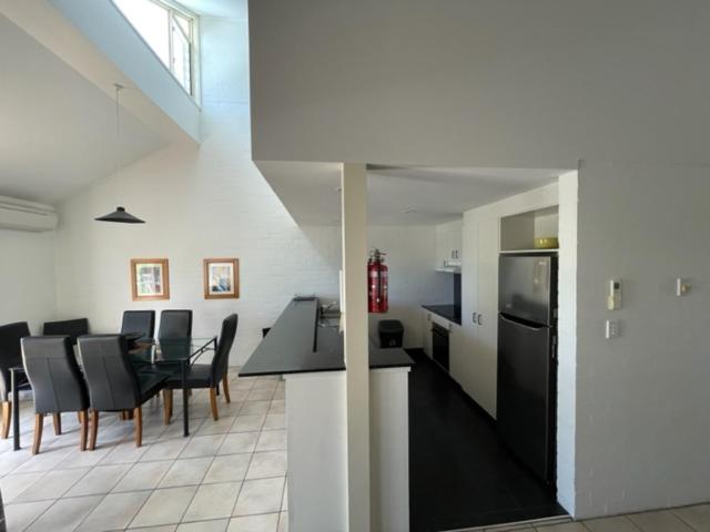 Three-Bedroom Apartment photo 2