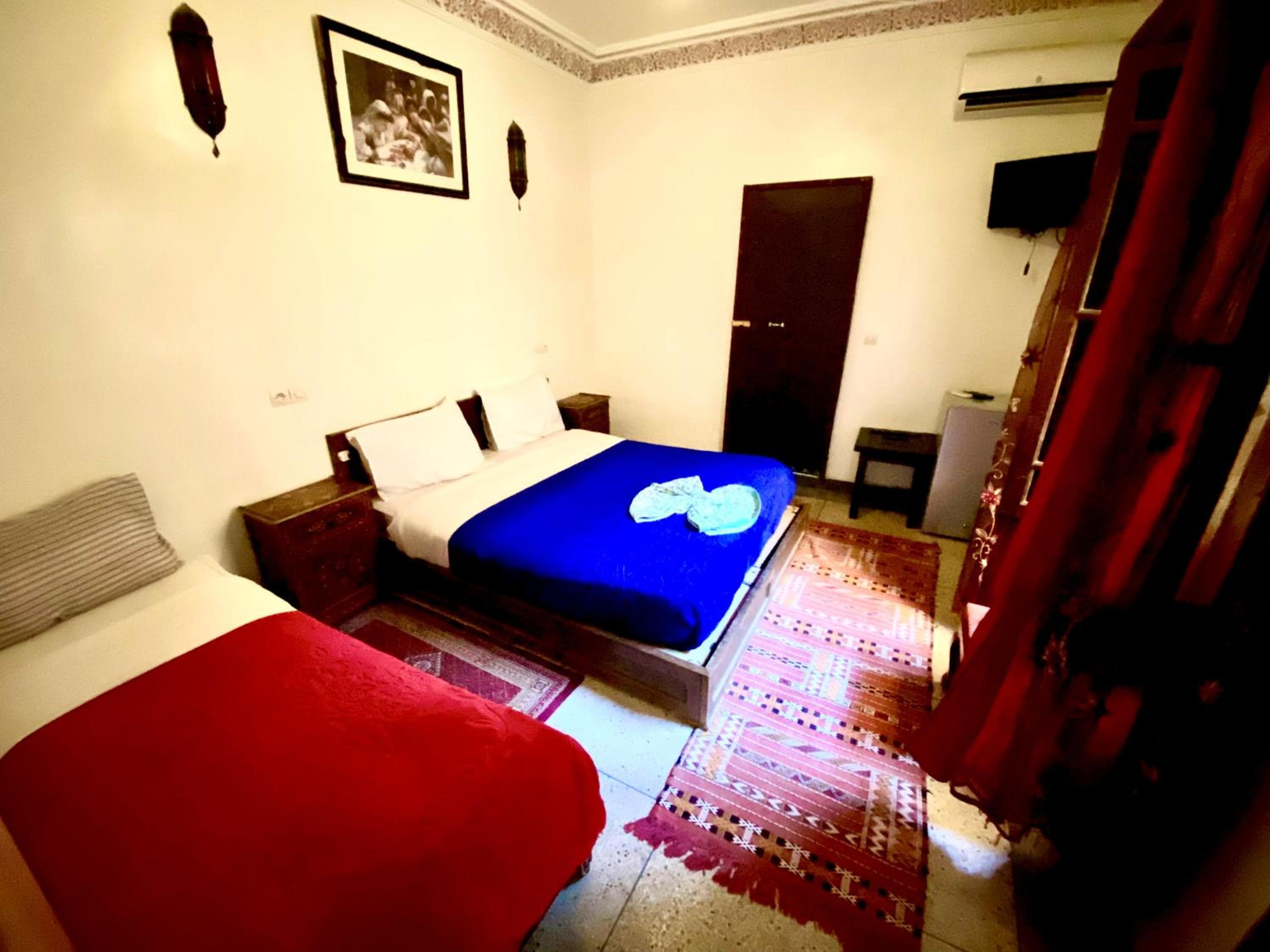 Family Room - Photo 6