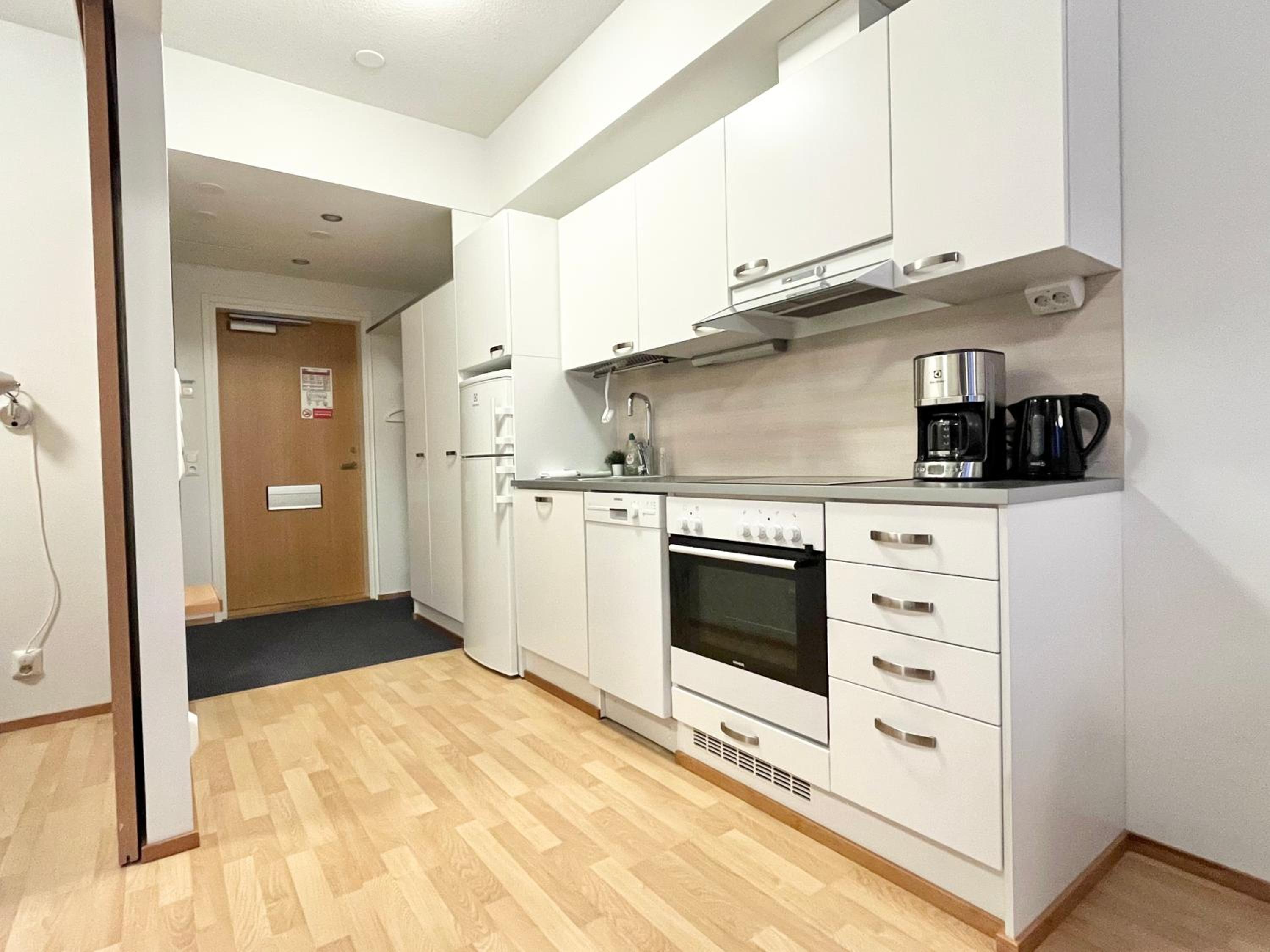 One-Bedroom Apartment - Photo 6