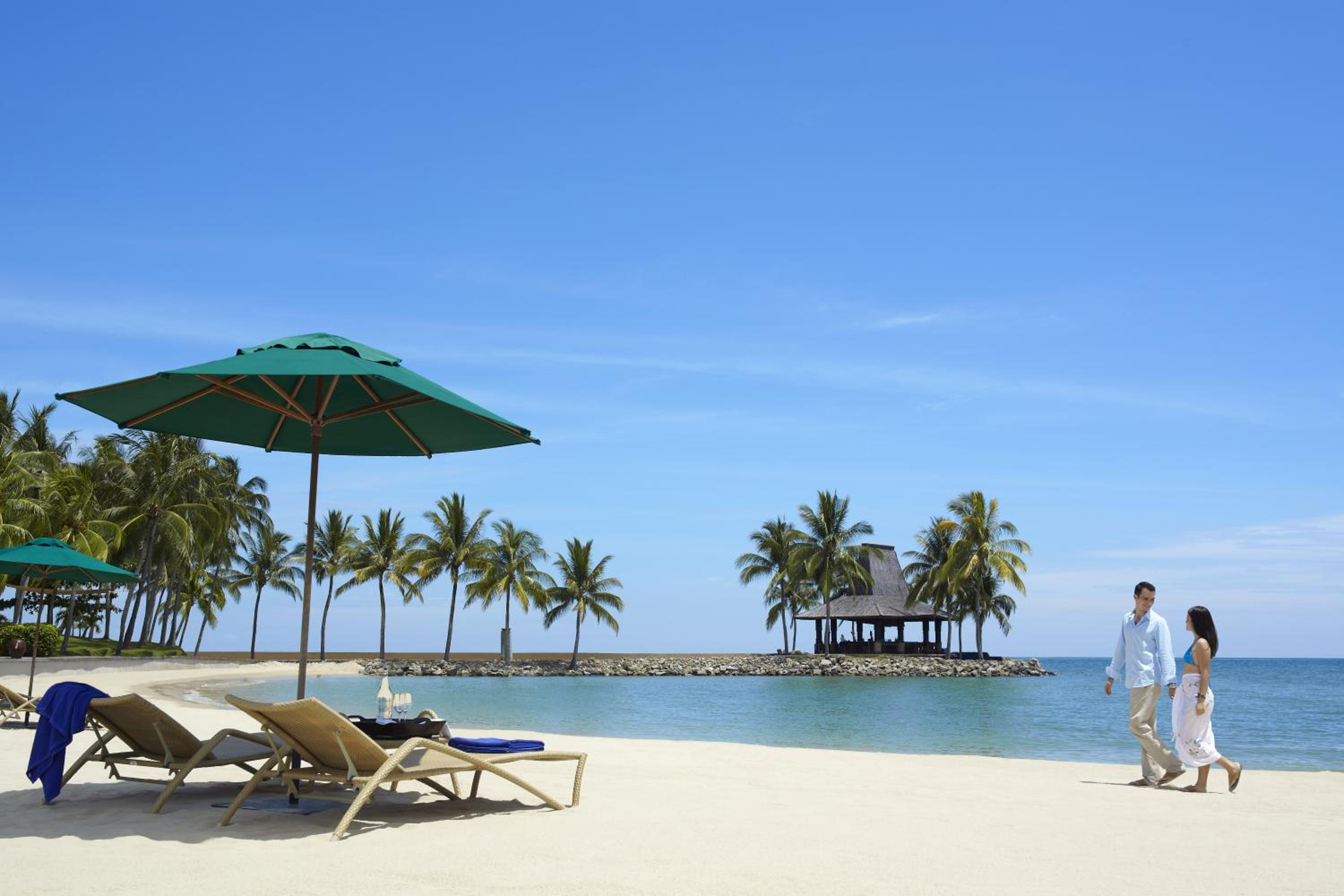 Tanjung King Room with Sea View - Photo 6