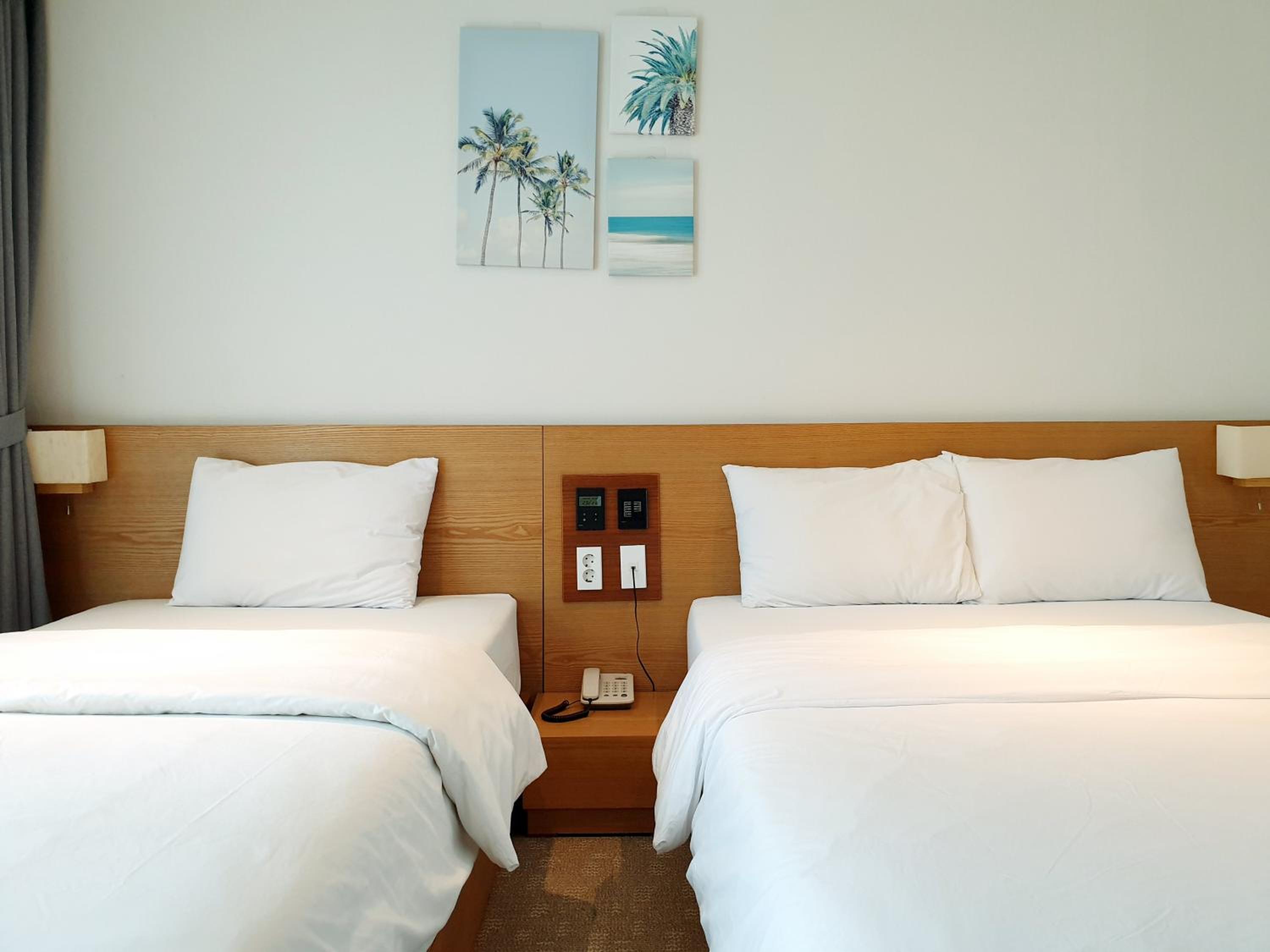 Superior Twin Room with Garden View - Photo 4