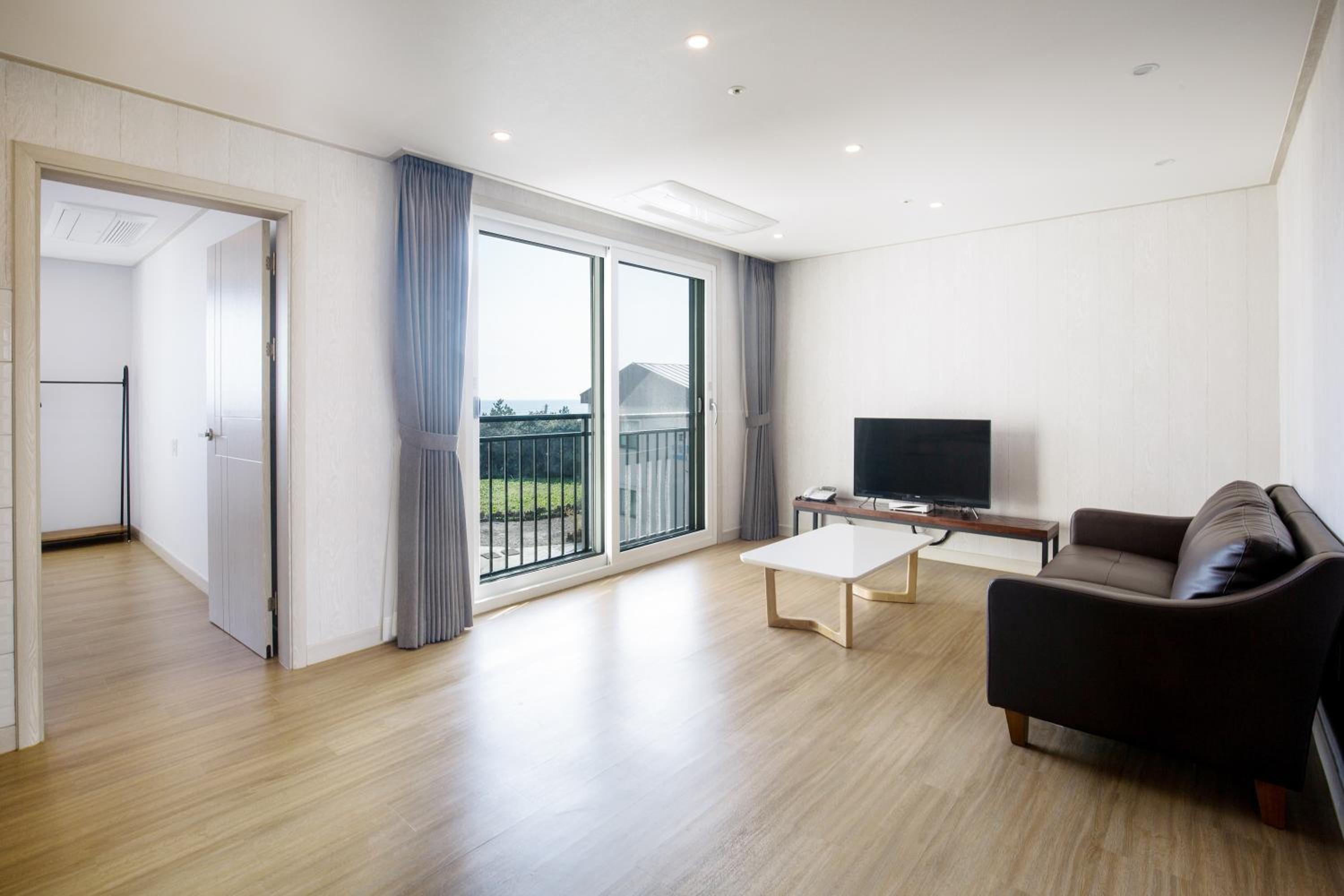 Three-Bedroom Suite - Photo 1