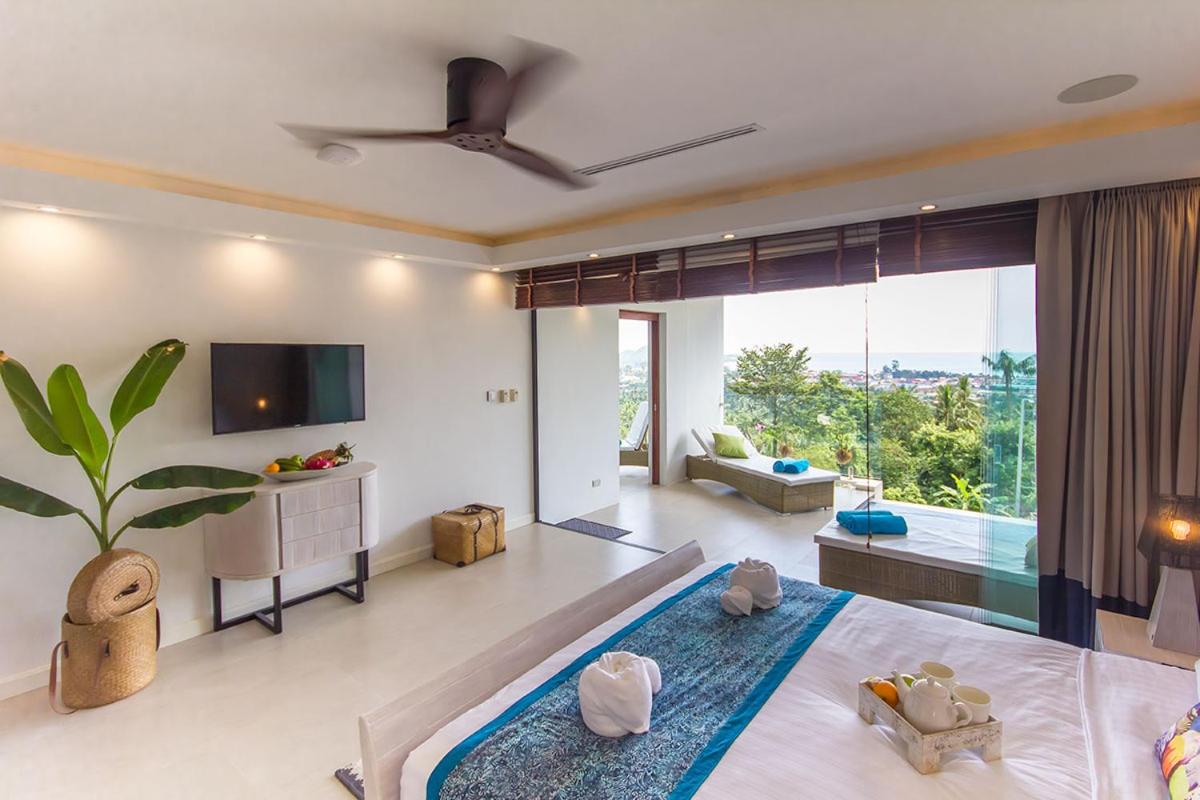 Villa with Sea View photo 1