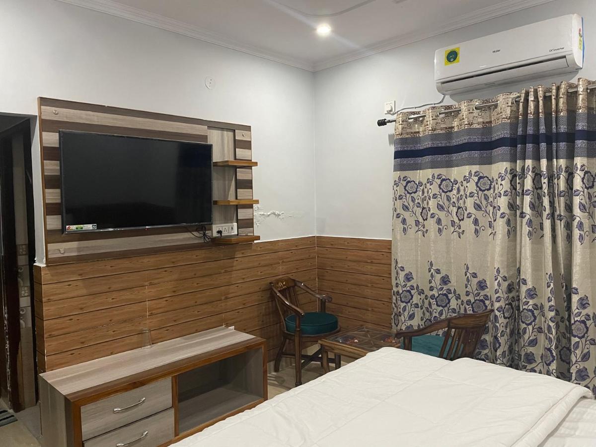 Deluxe Room - Photo 2