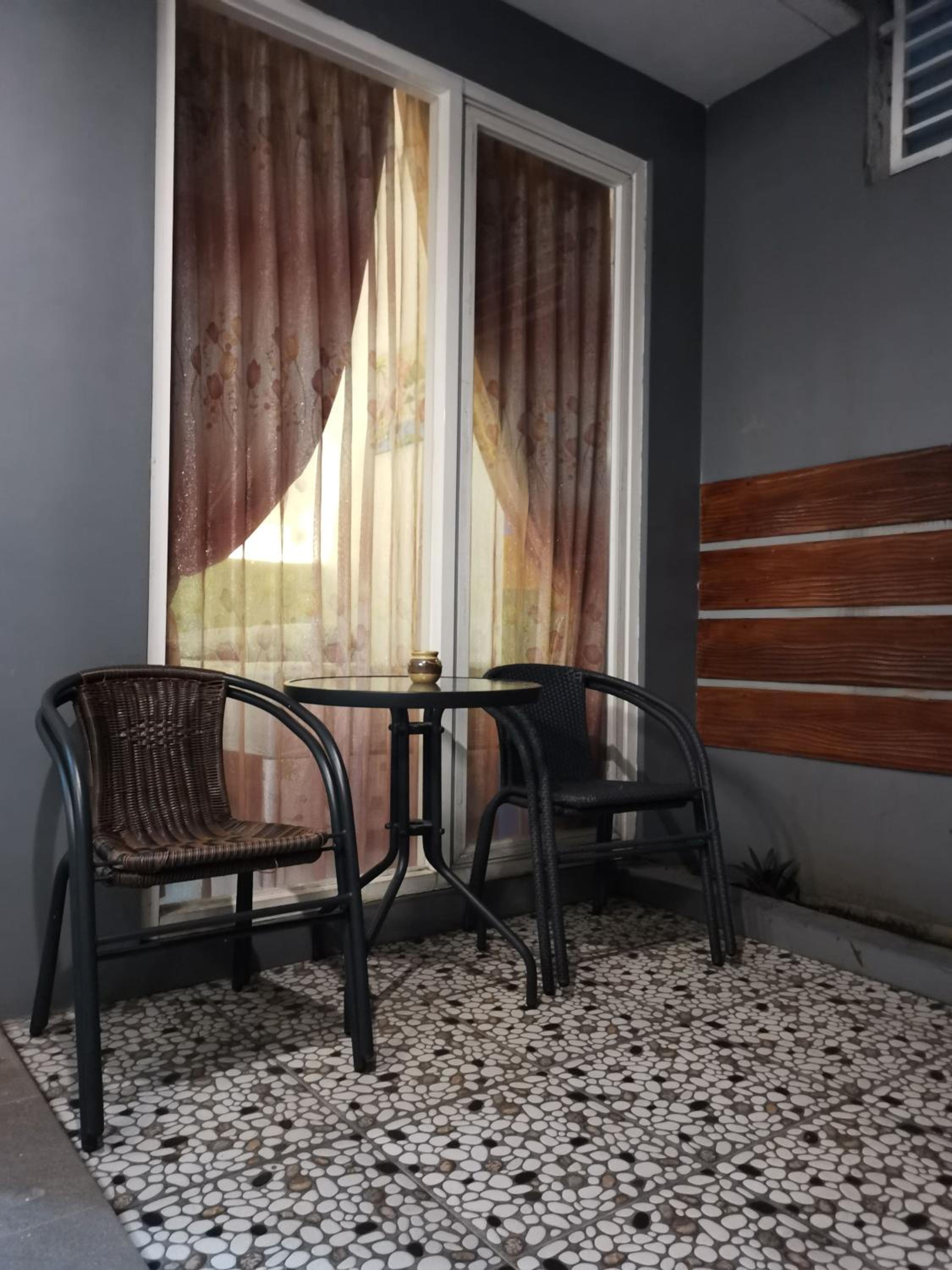 Two-Bedroom House - Photo 17