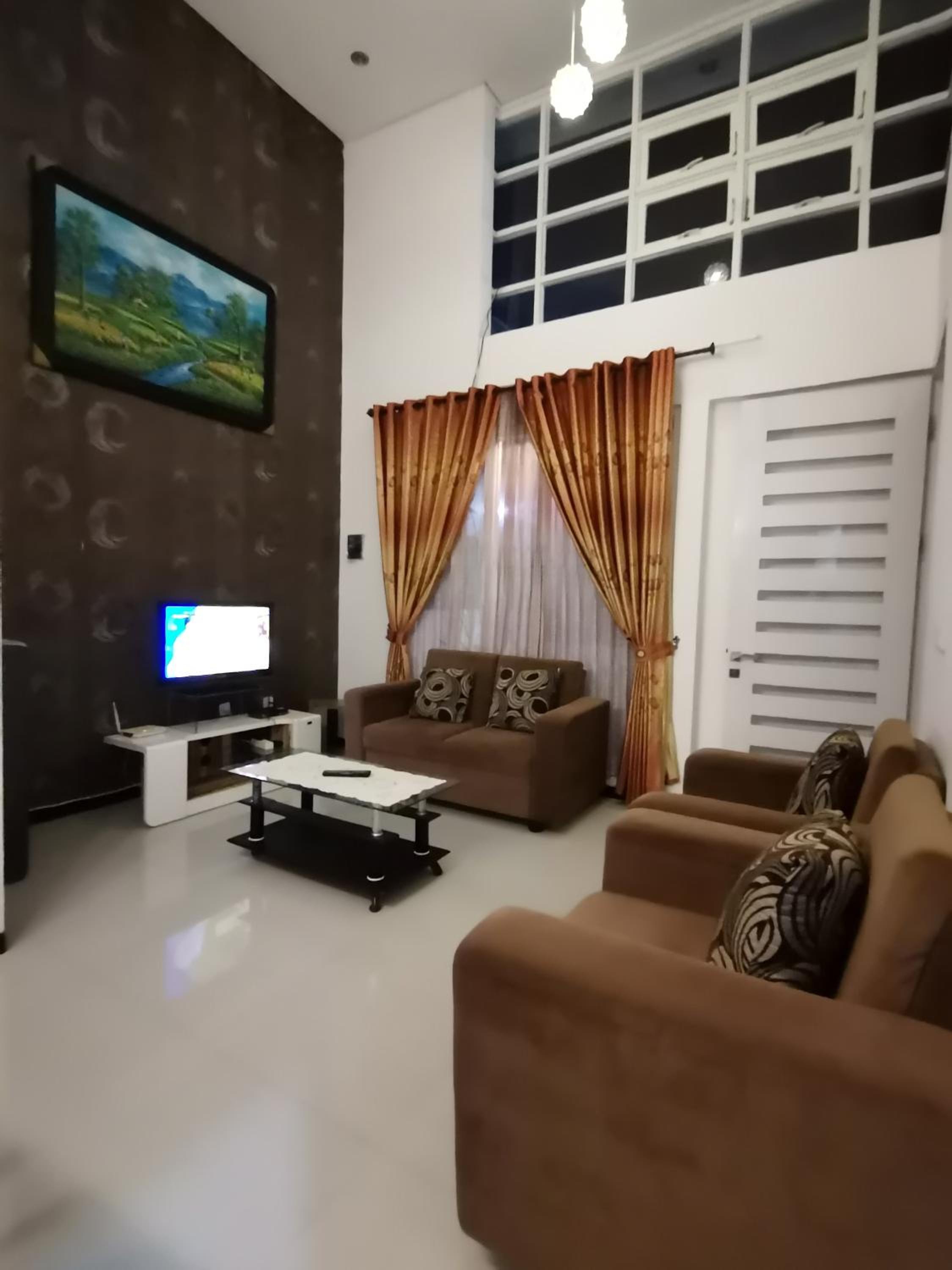 Two-Bedroom House - Photo 8