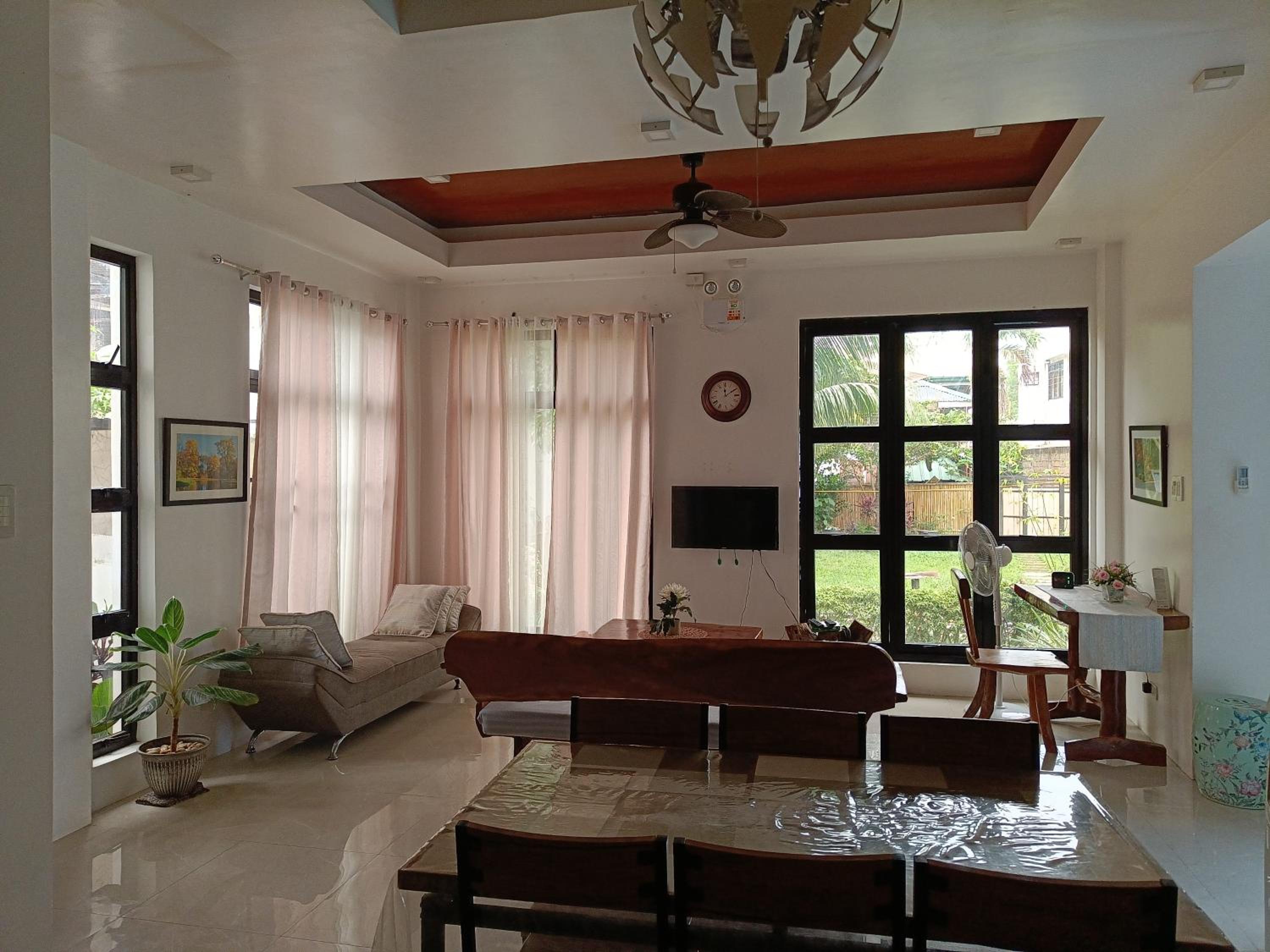 Two-Bedroom House photo 2