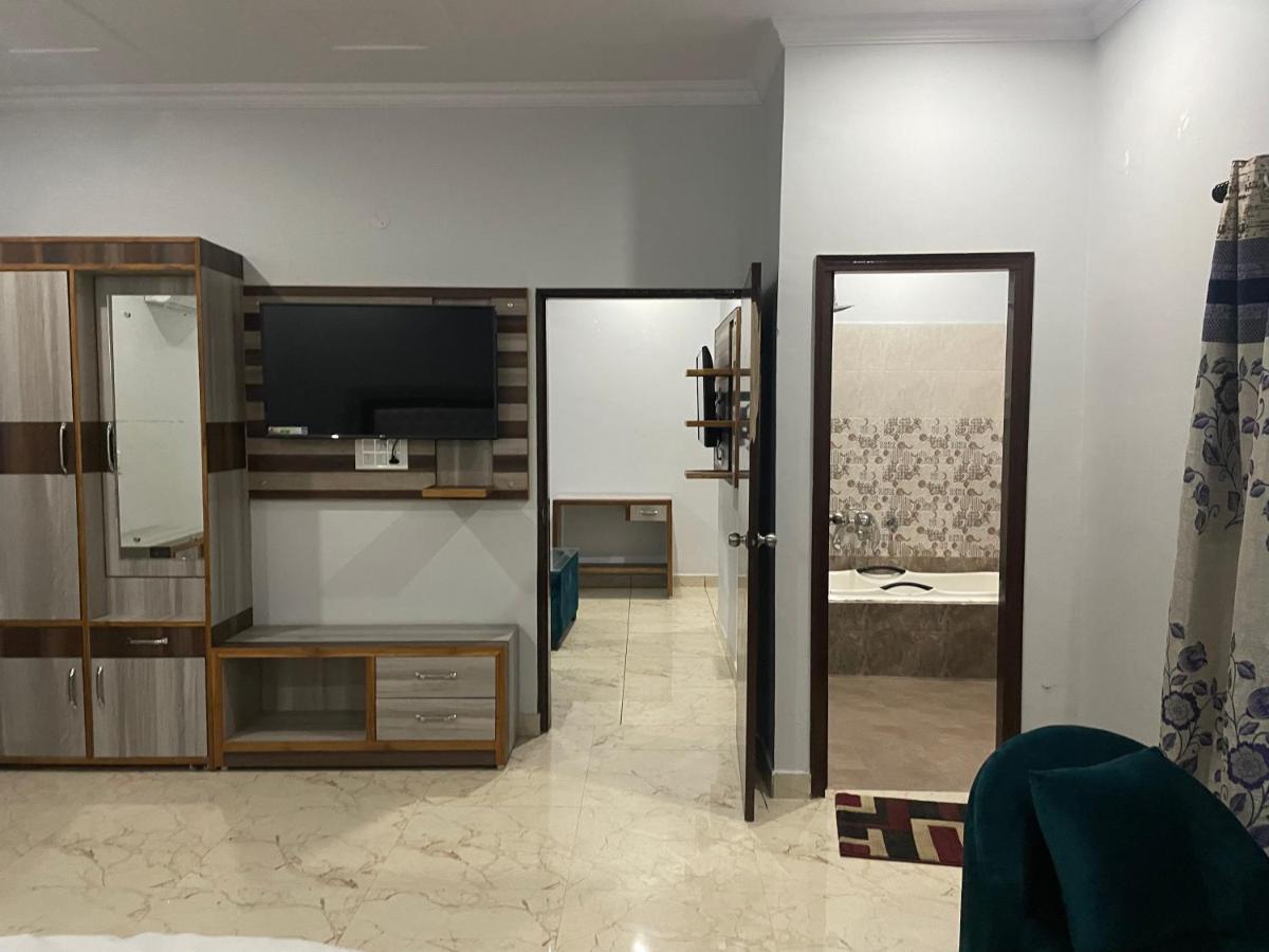 Superior Suite - Photo 1