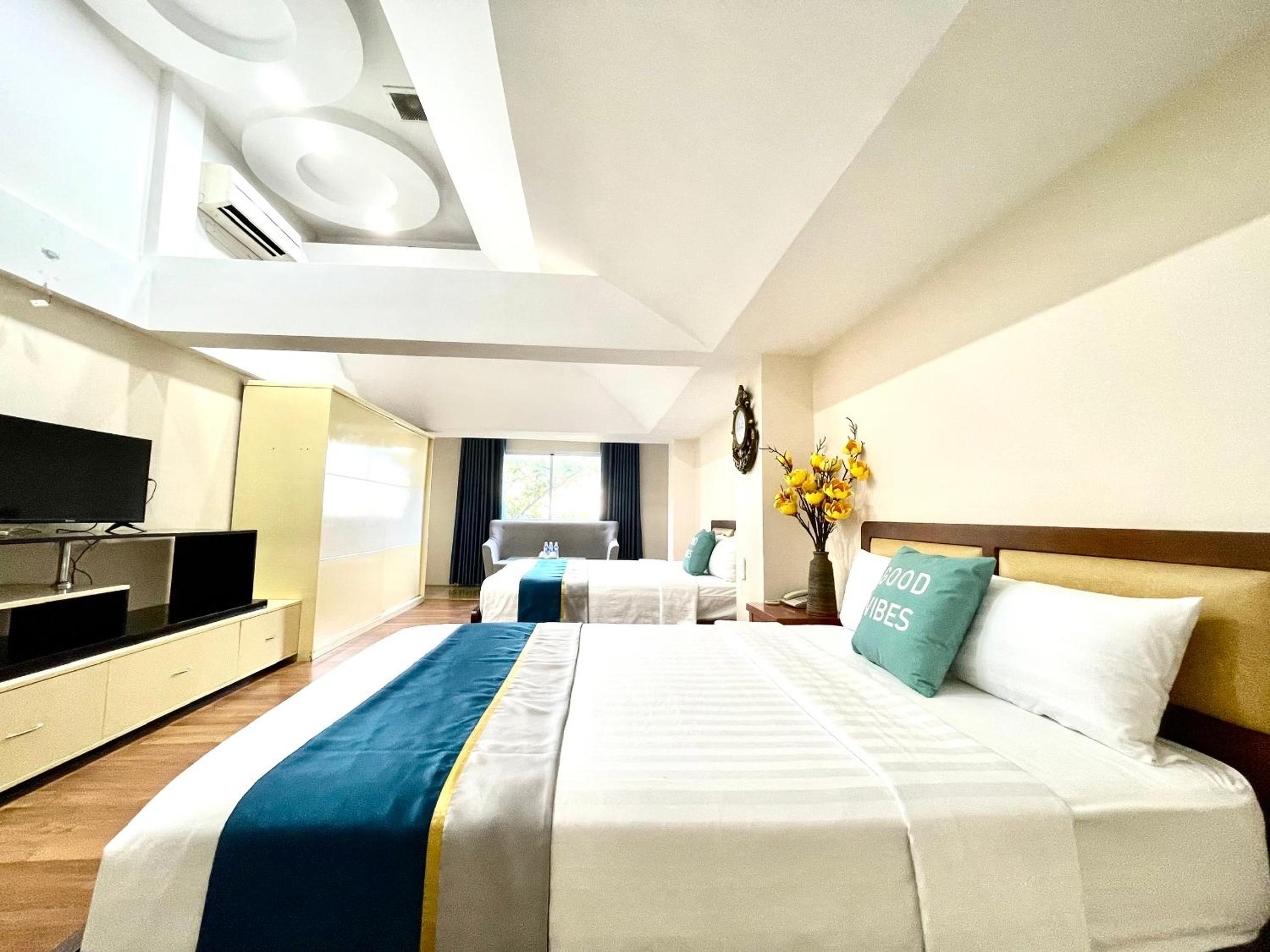 Triple Room