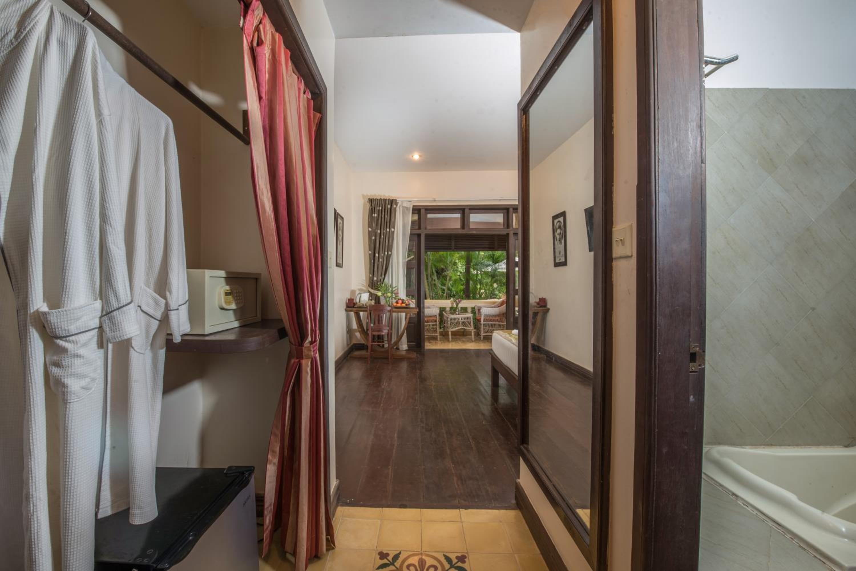 Deluxe Double Room - Photo 1