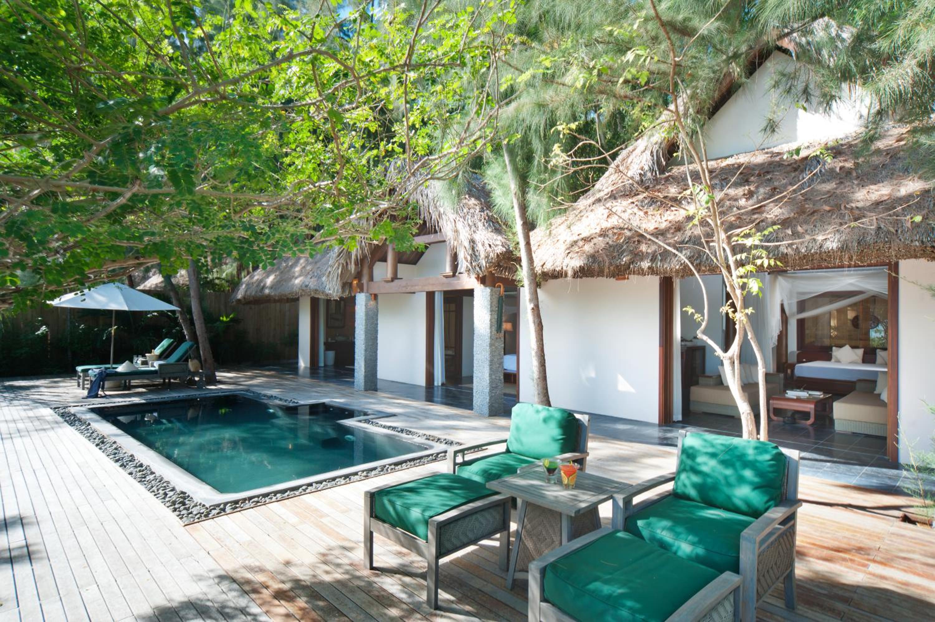 Two-Bedroom Beachfront Villa with Pool - Photo 15