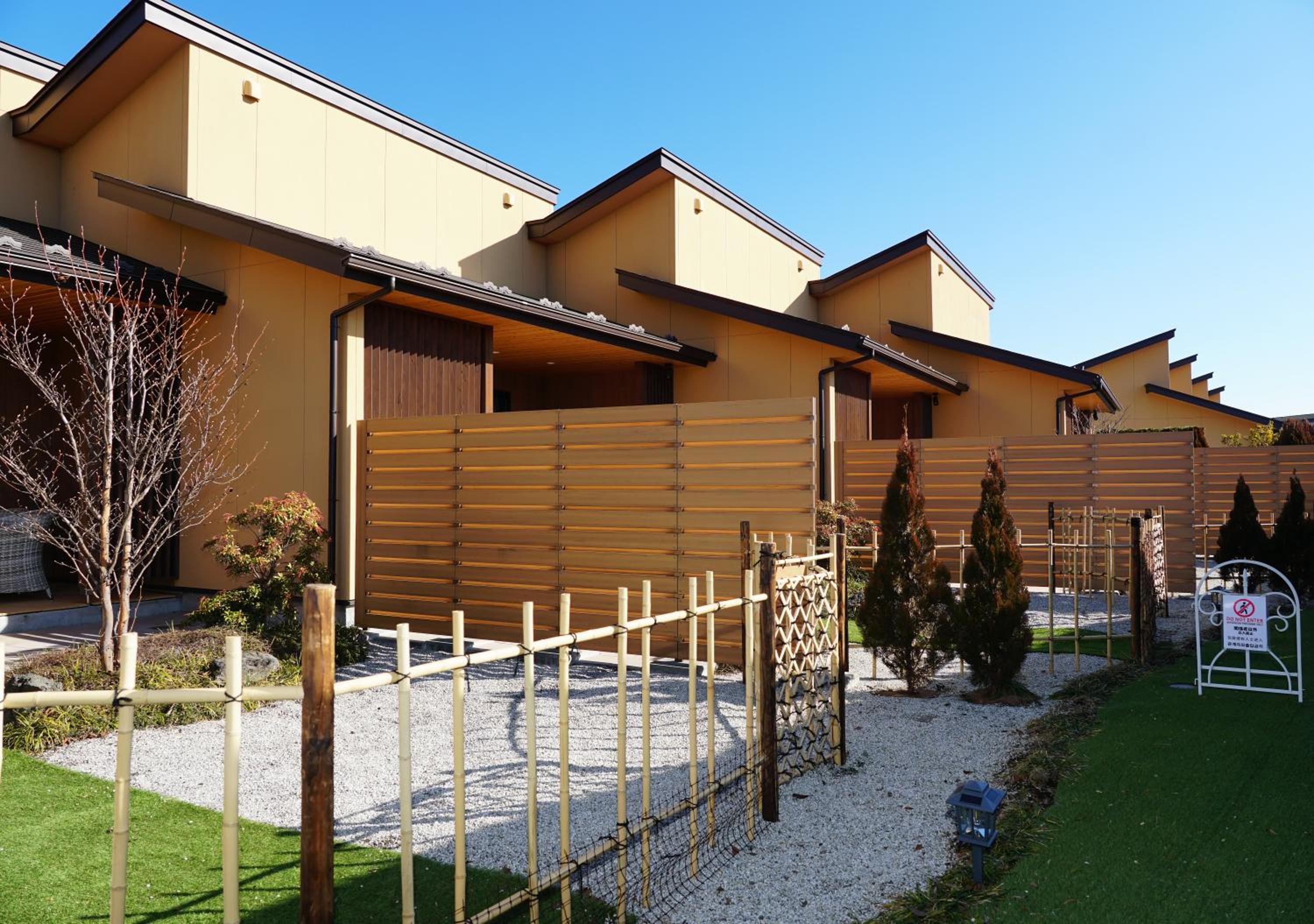 Double Bed Room with Tatami Area with Mountain view