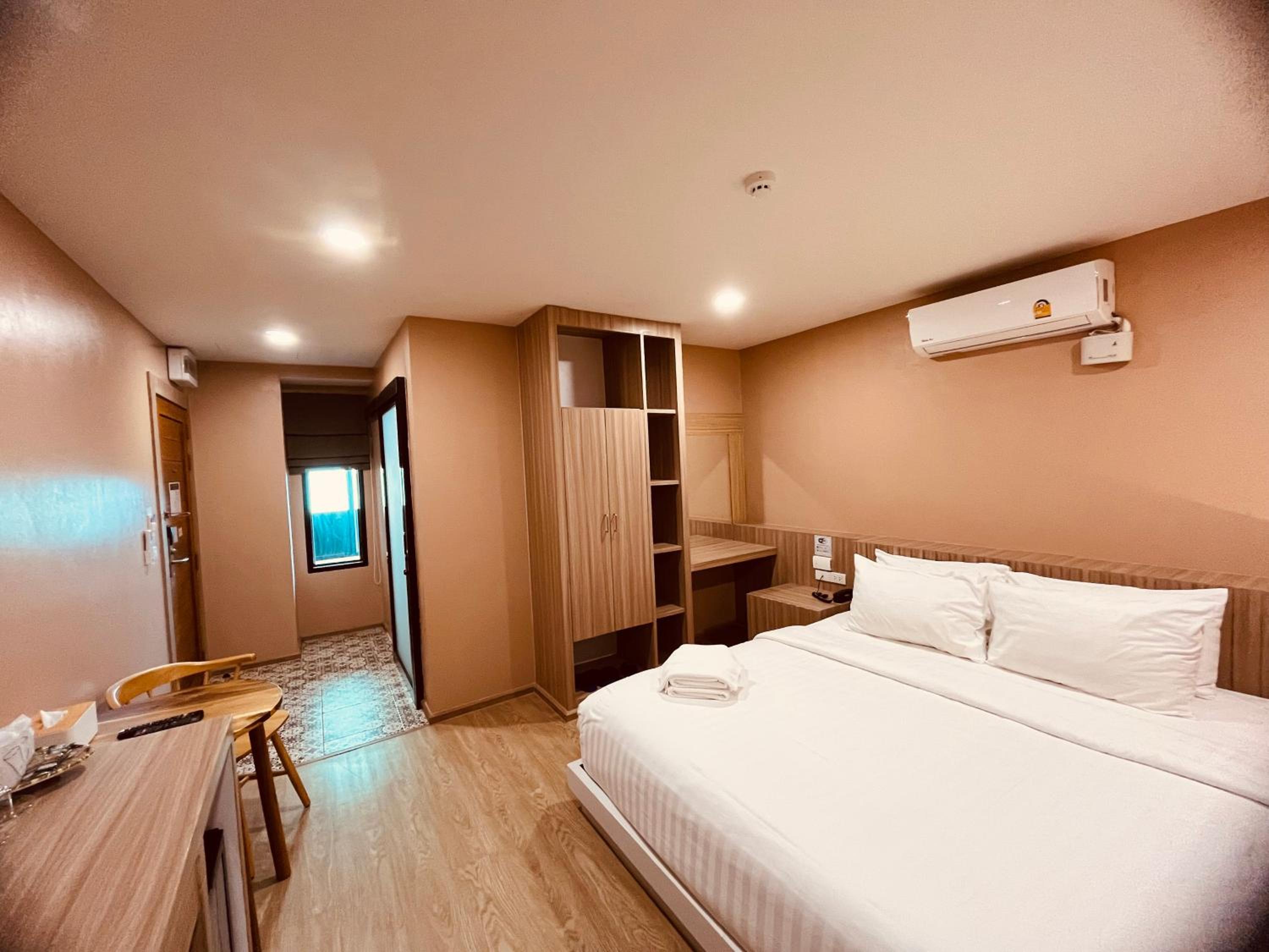 Standard King Room