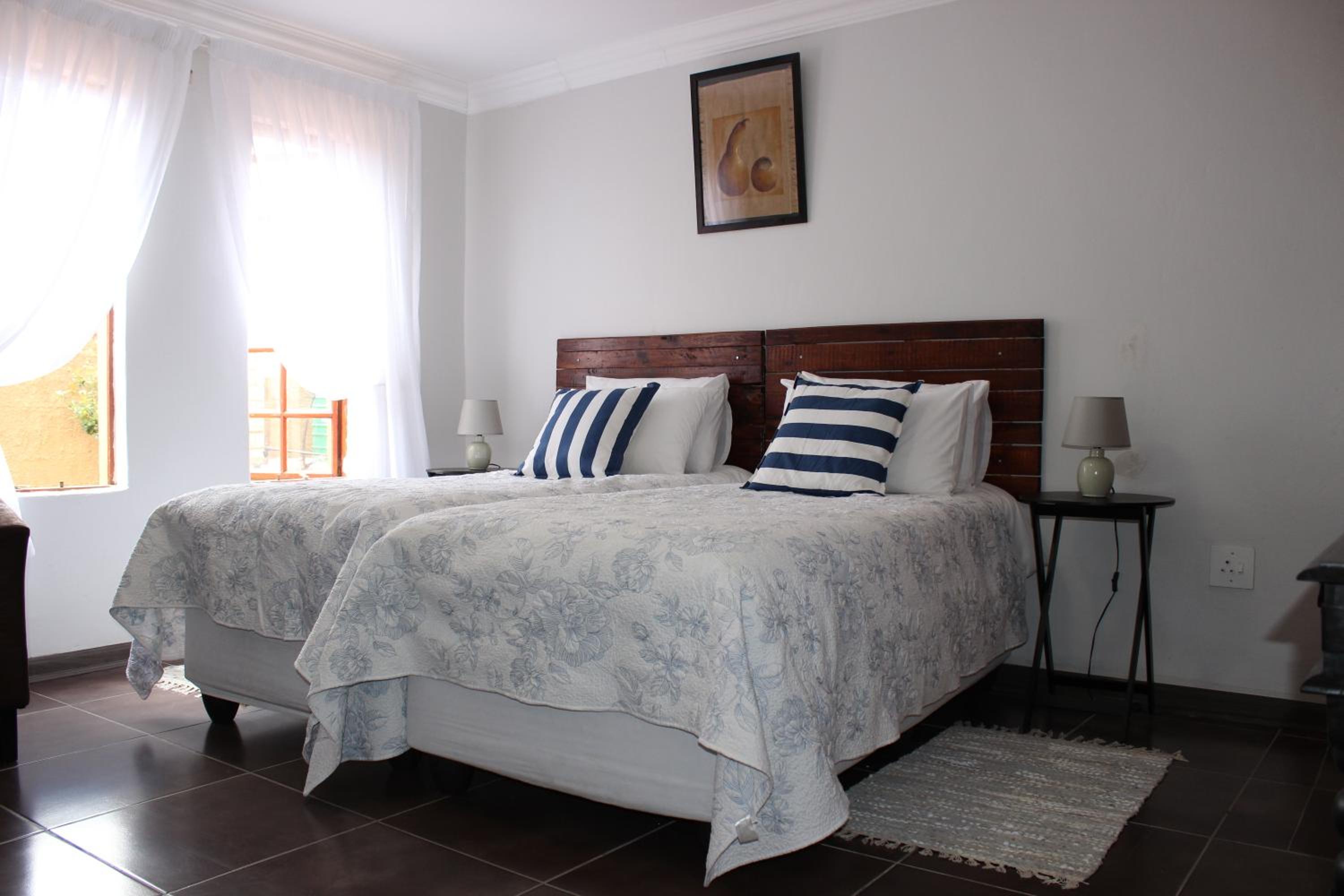 Deluxe Double or Twin Room photo 1