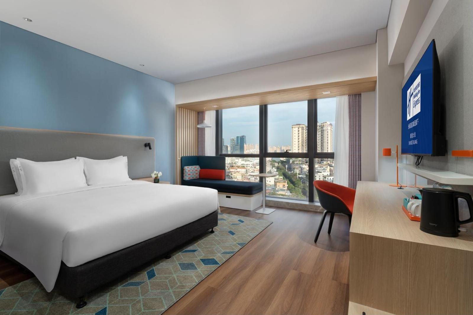 Standard King Room - Photo 1