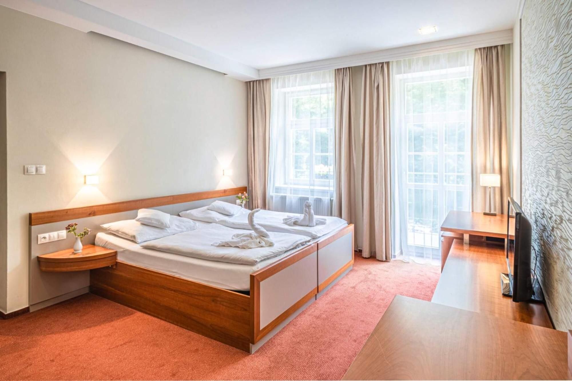 Double or Twin Room with Spa Package
