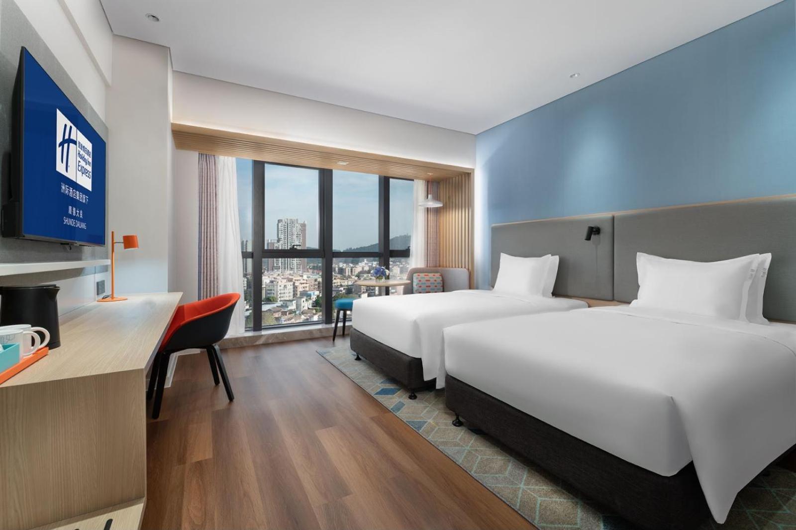 High Floor Standard Twin Room
