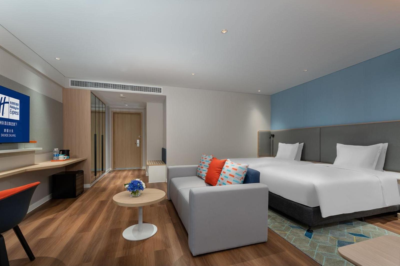 Standard Twin Room with Extra Floor Space