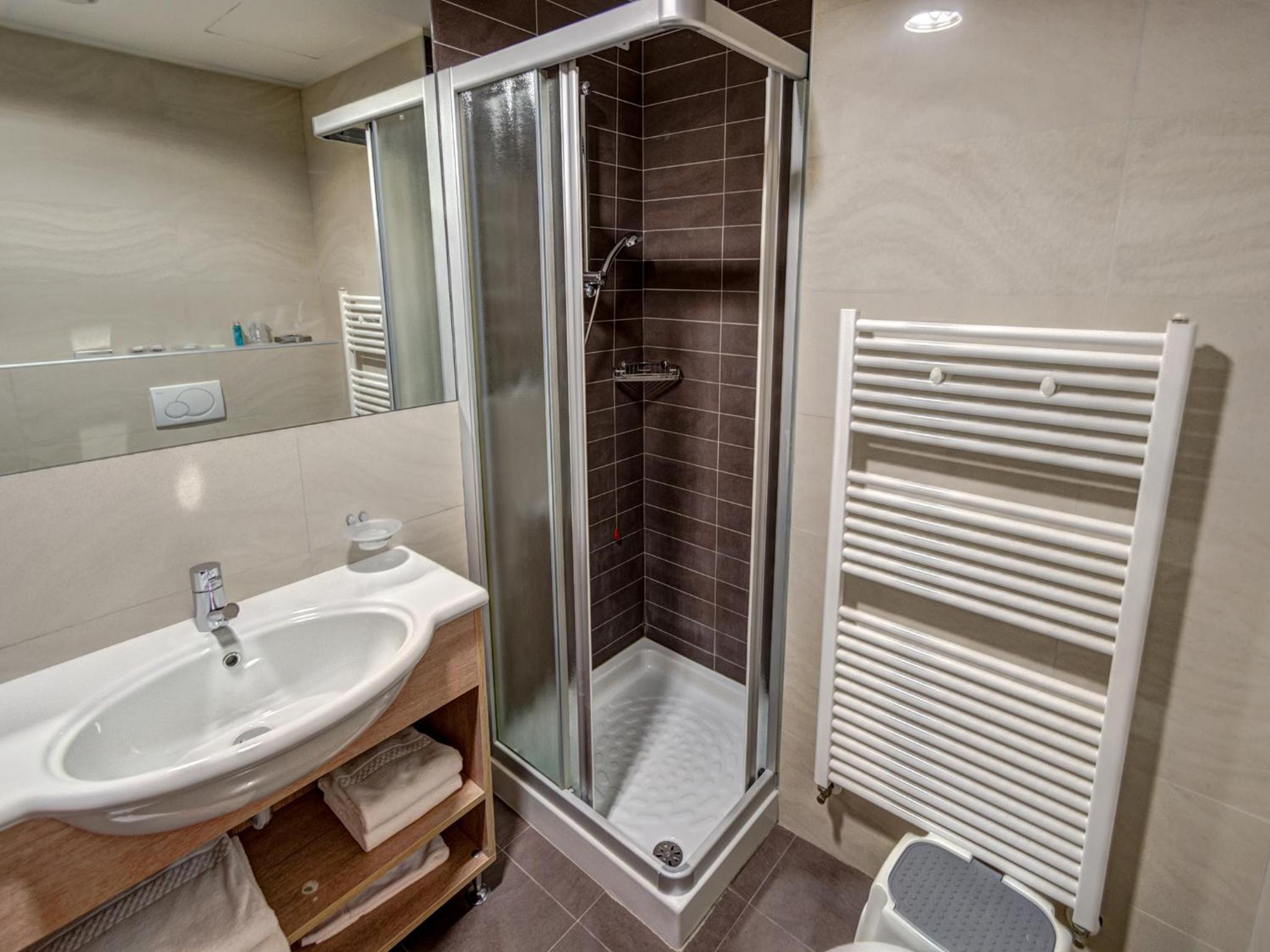 Double Room - Photo 3