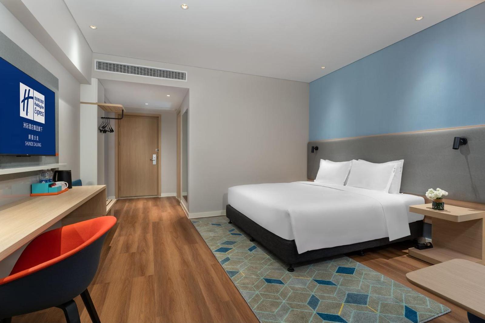 Standard King Room - Photo 3