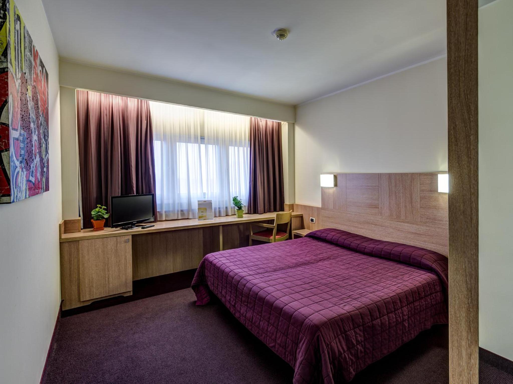 Double Room - Photo 1