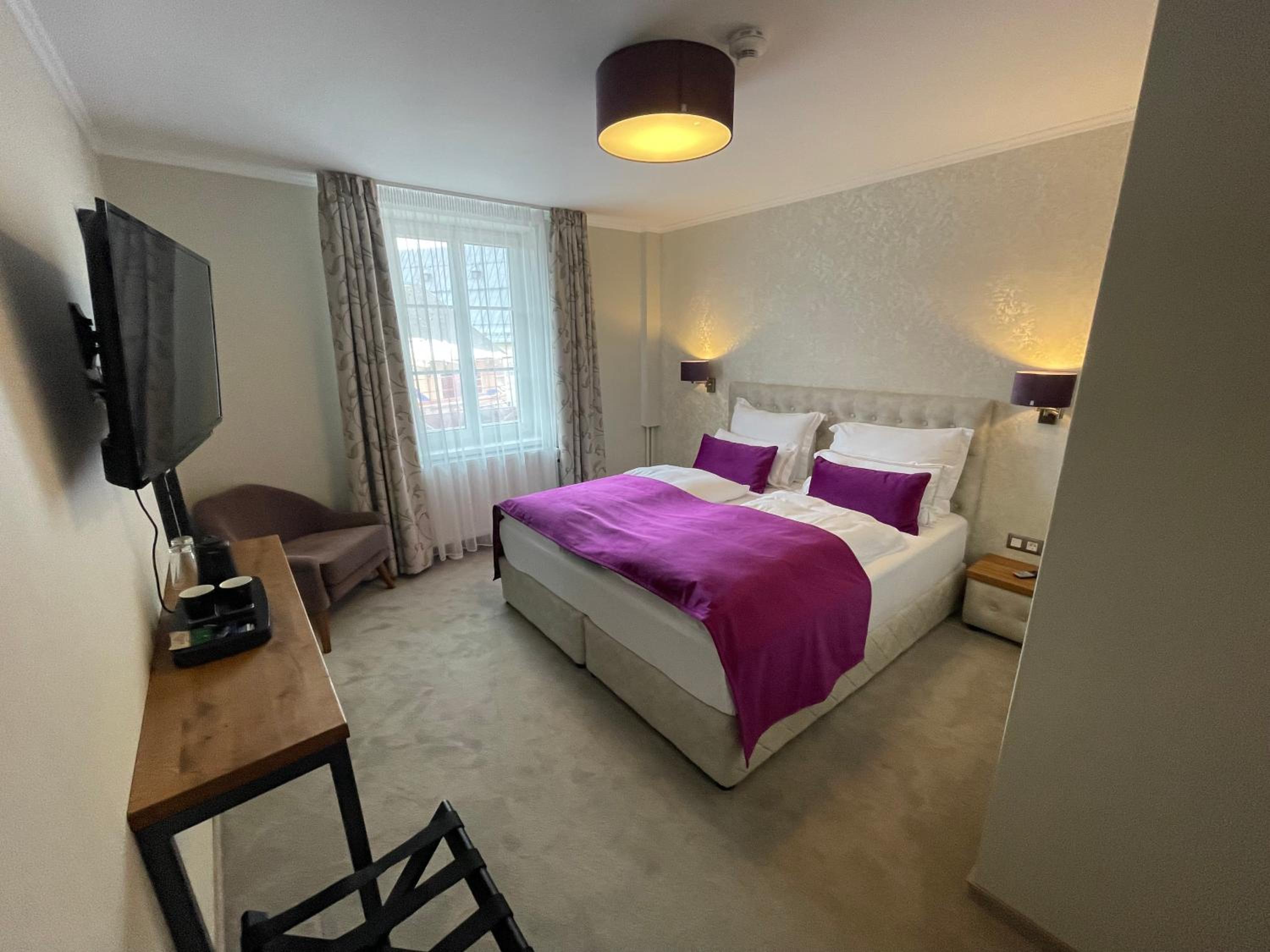 Double Room - Photo 1