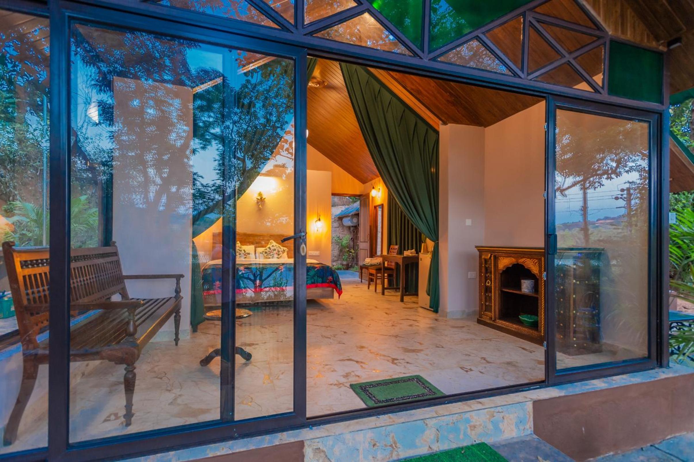 Lake View Chalet with Private Plunge Pool photo 3