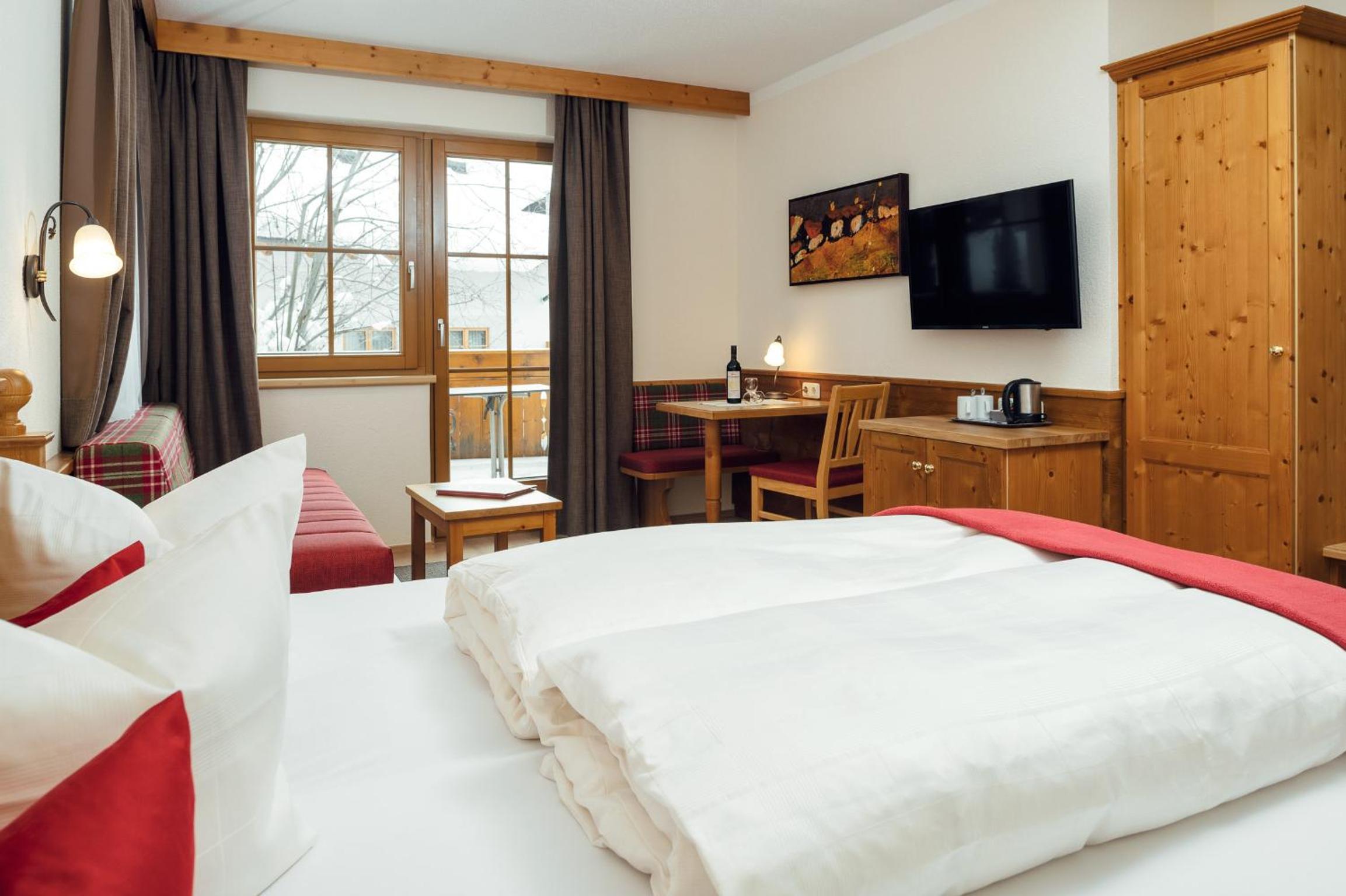 Double Room with Mountain View photo 3