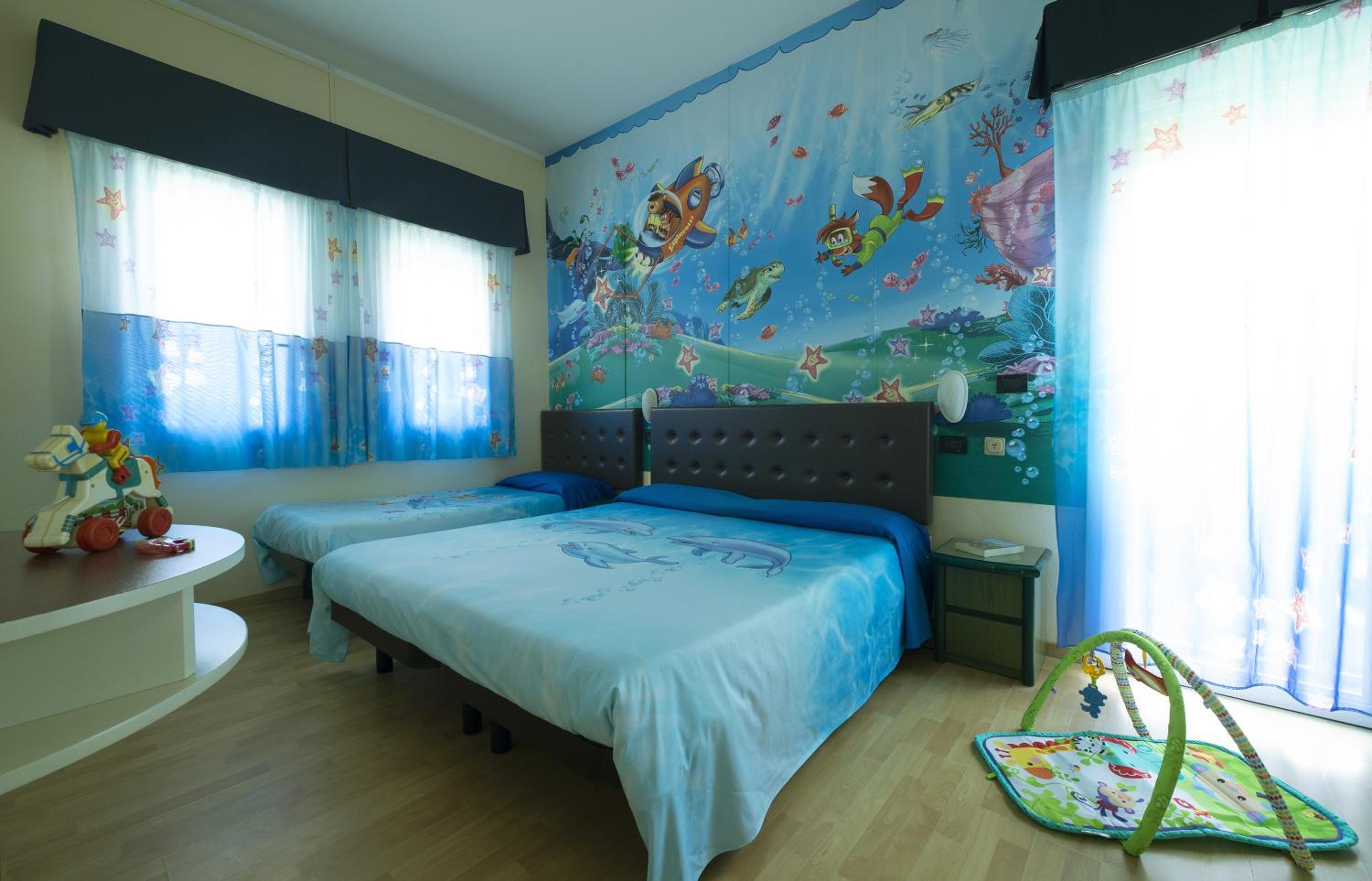 Standard Triple Room photo 2