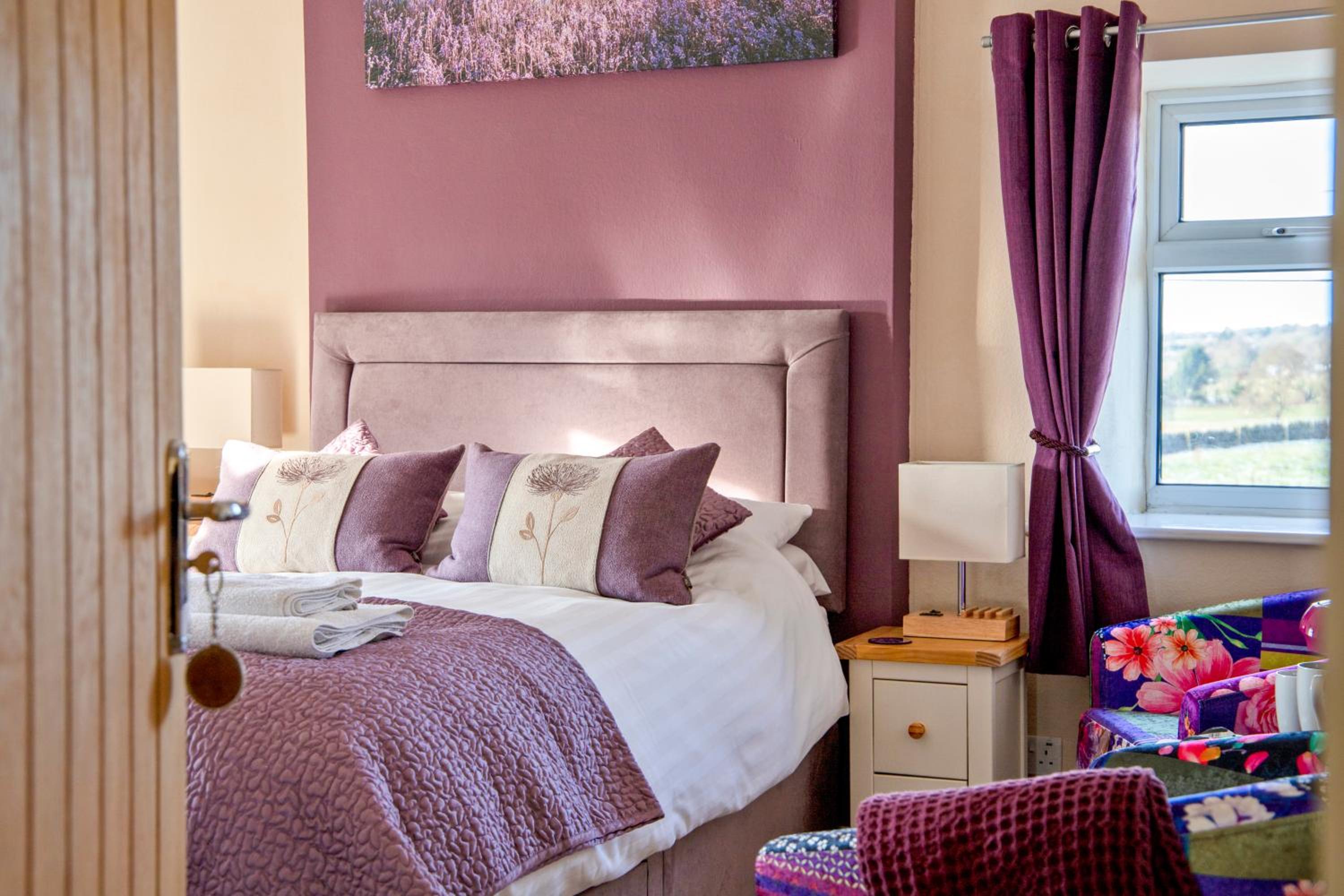 Large Double Room photo 1