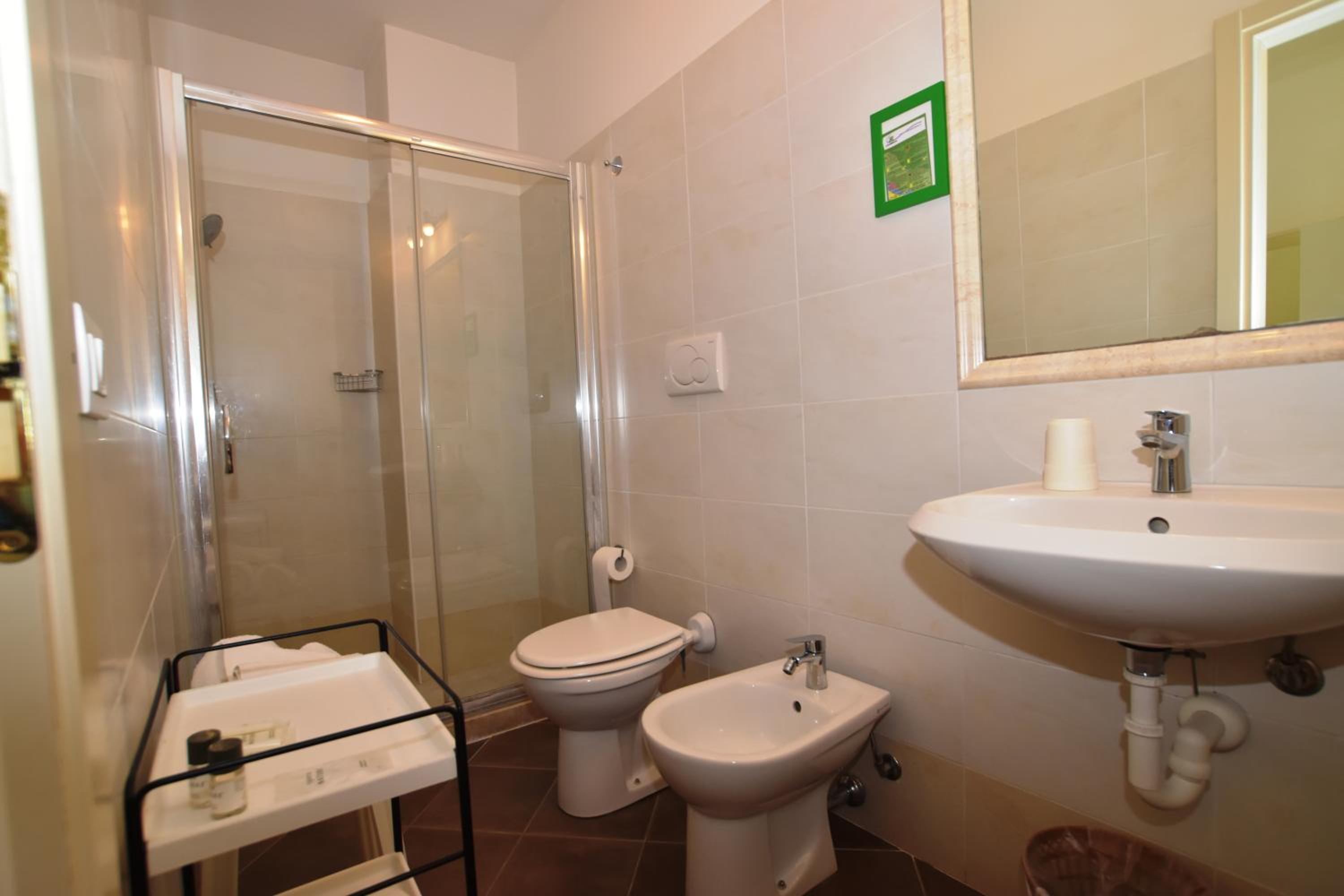Superior Triple Room - Photo 10
