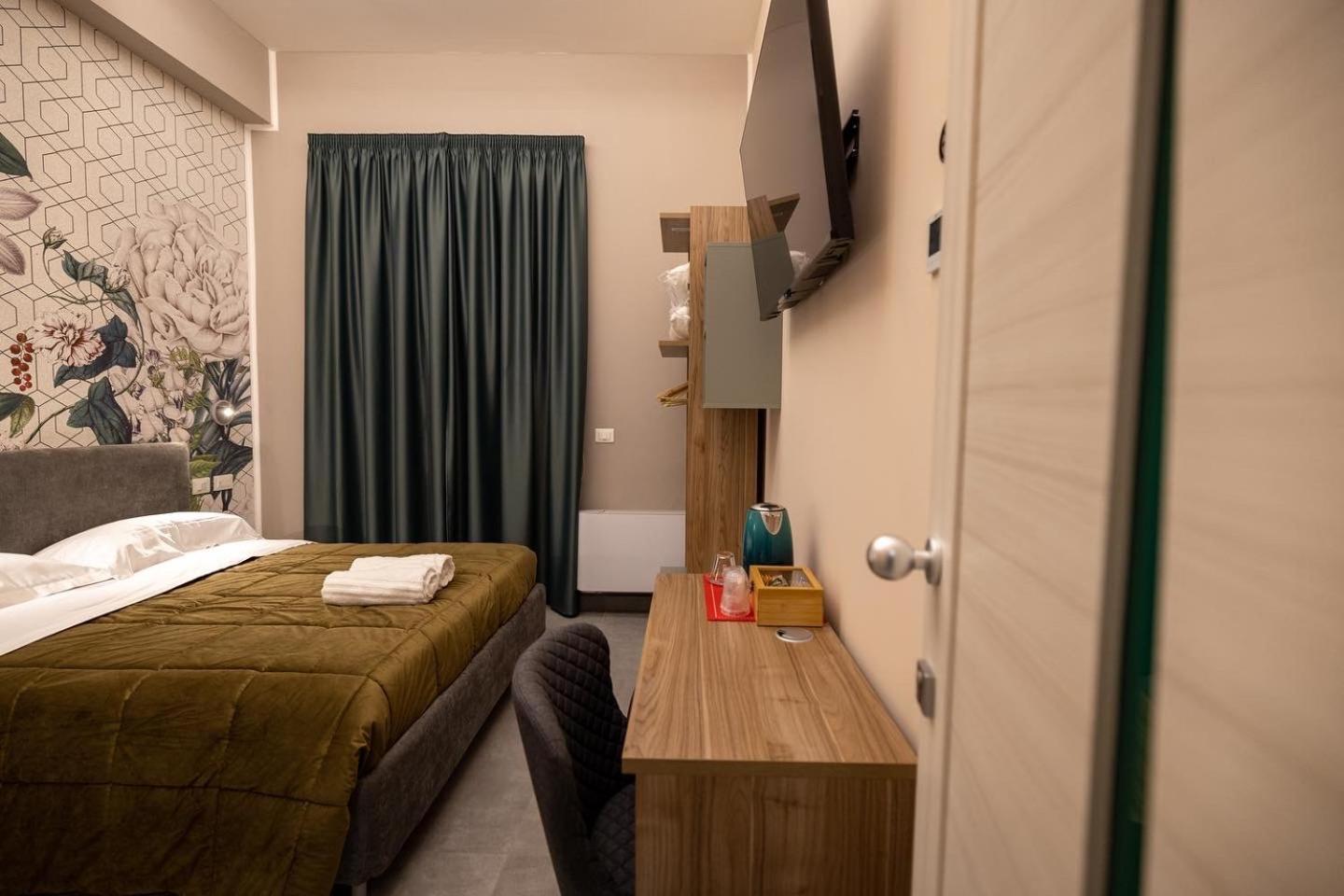 Double Room with Private Bathroom photo 3