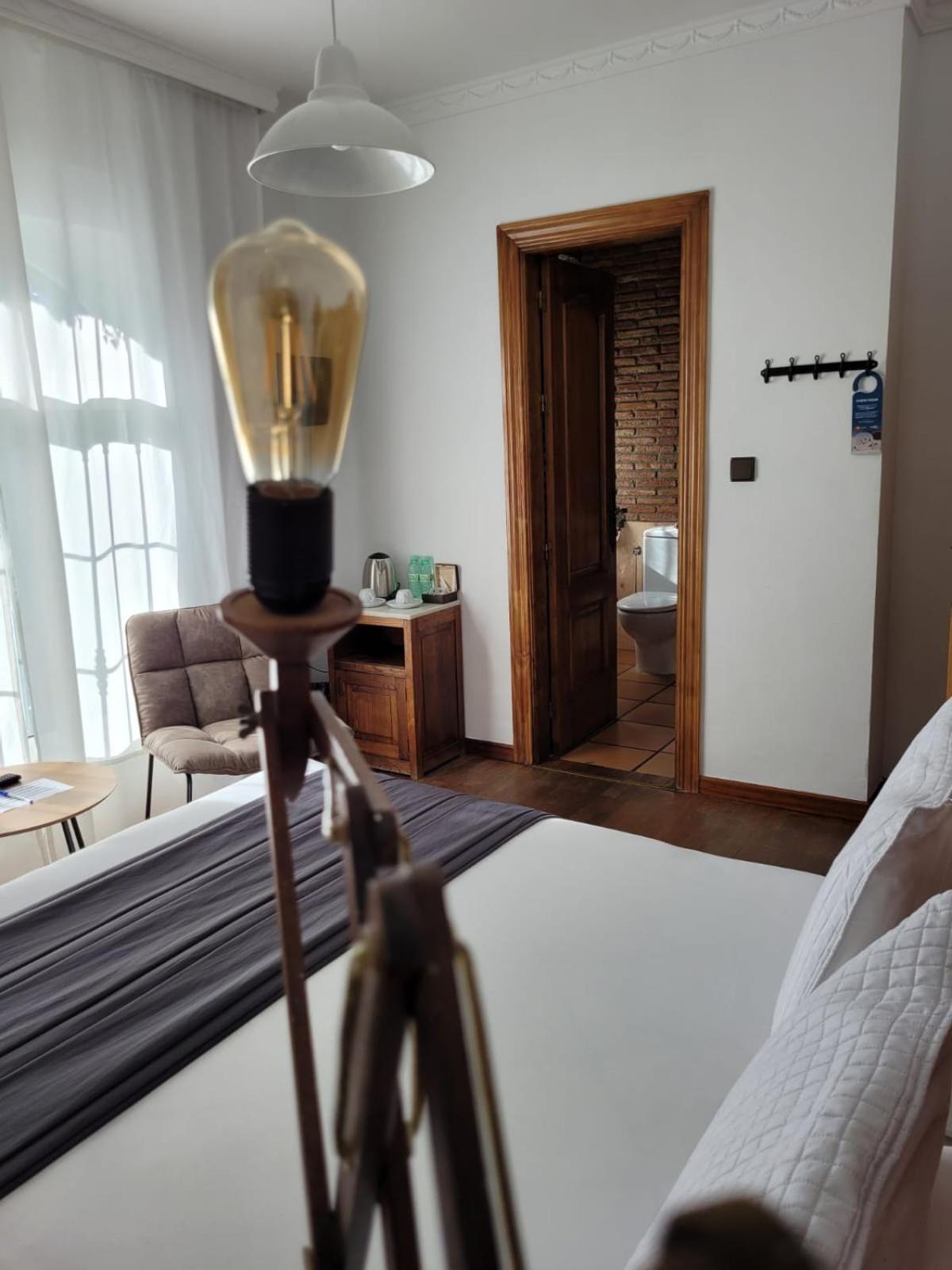 Double Room with Garden View - Photo 4