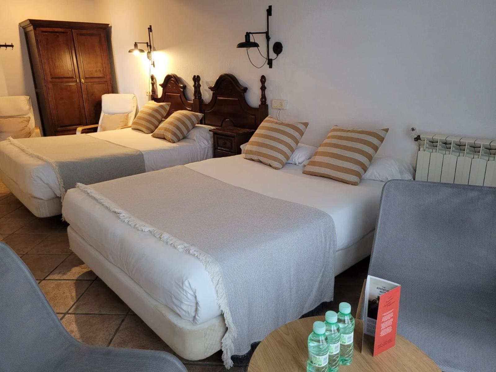 Habitación Triple con Balcón