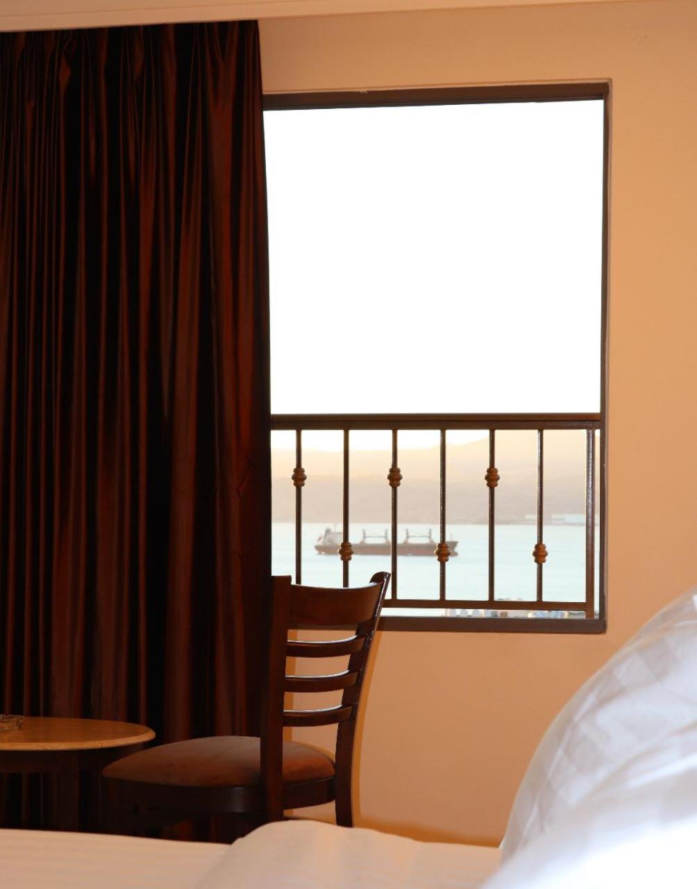 Deluxe Double Room with Sea View photo 3