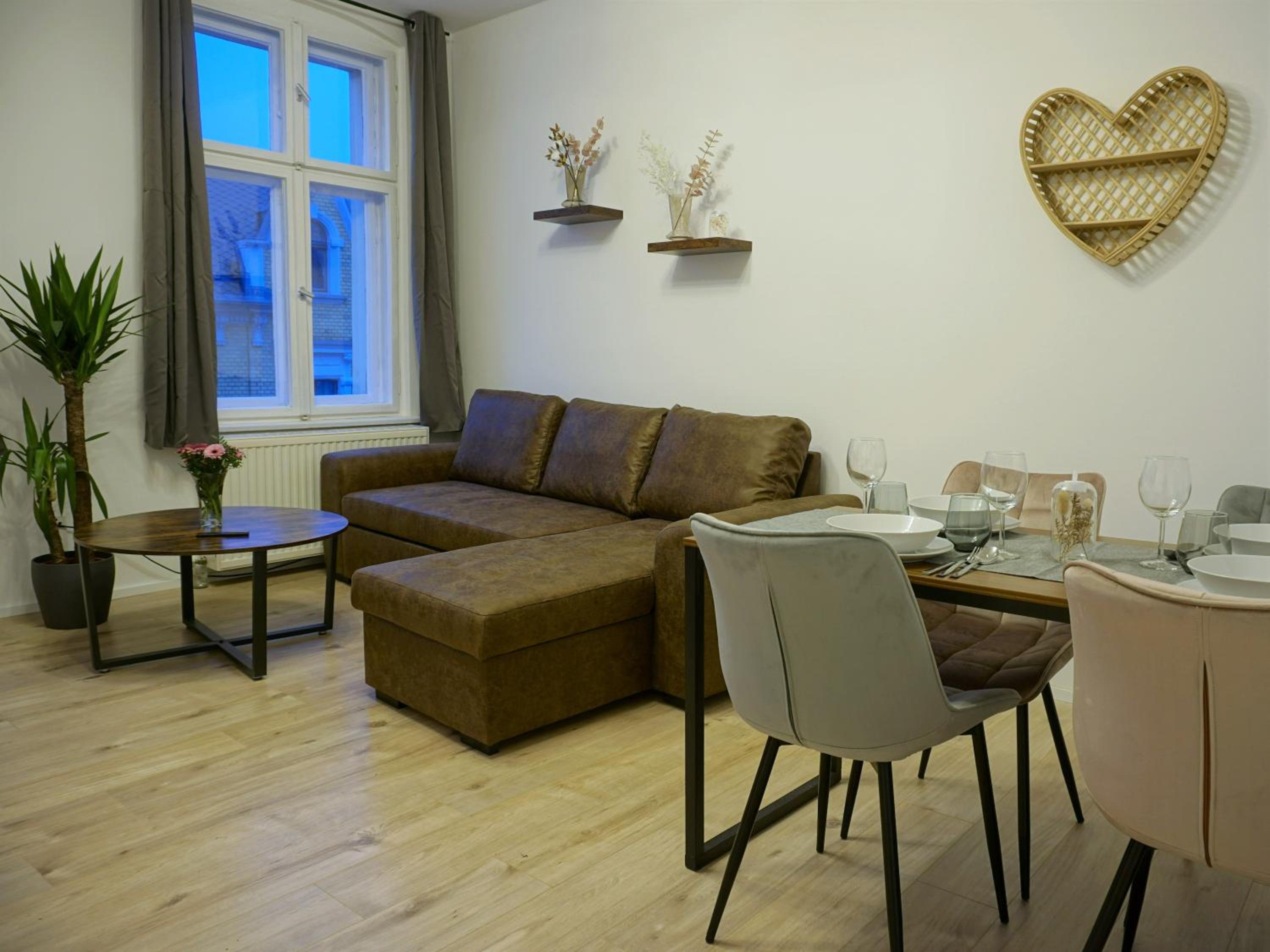 Apartment With Balcony photo 3
