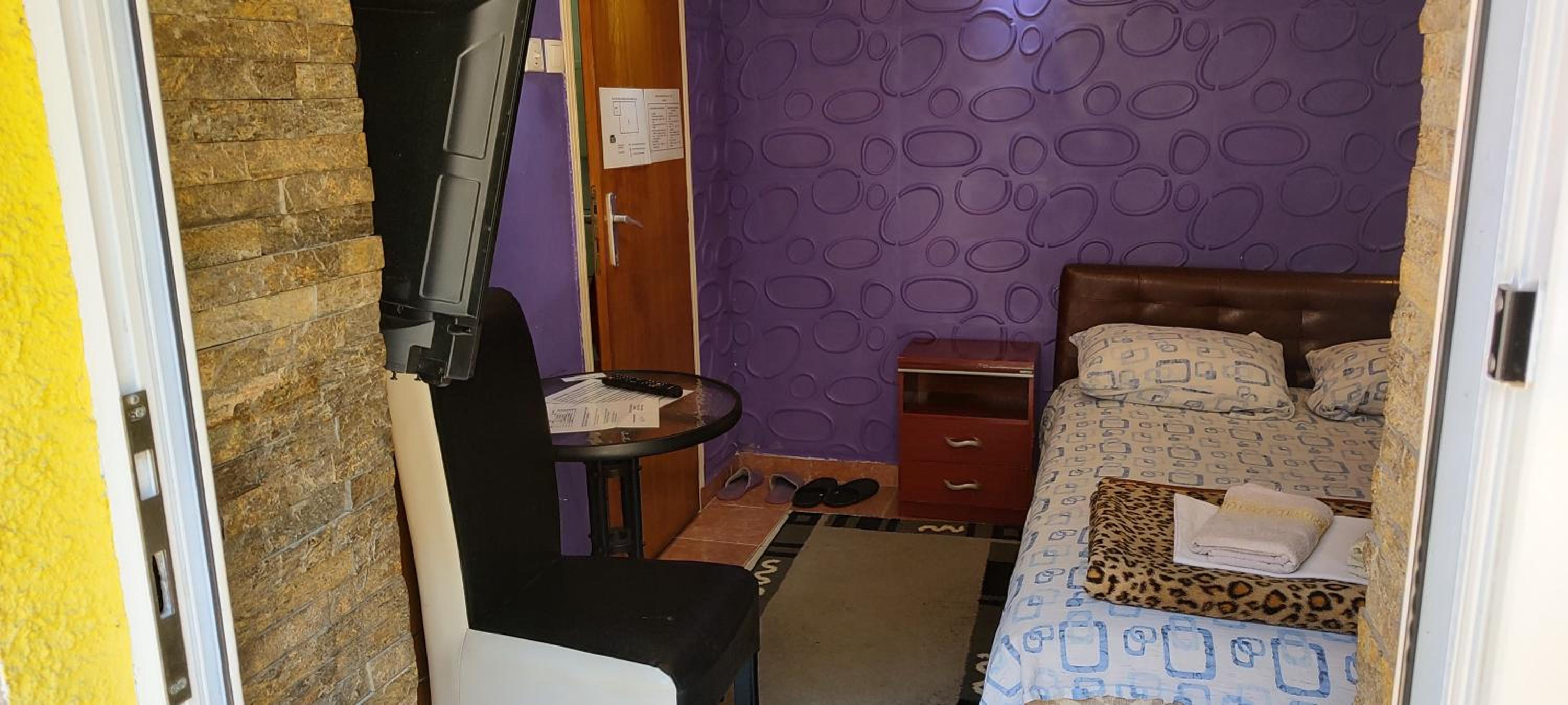 Double Room with Private Bathroom photo 1