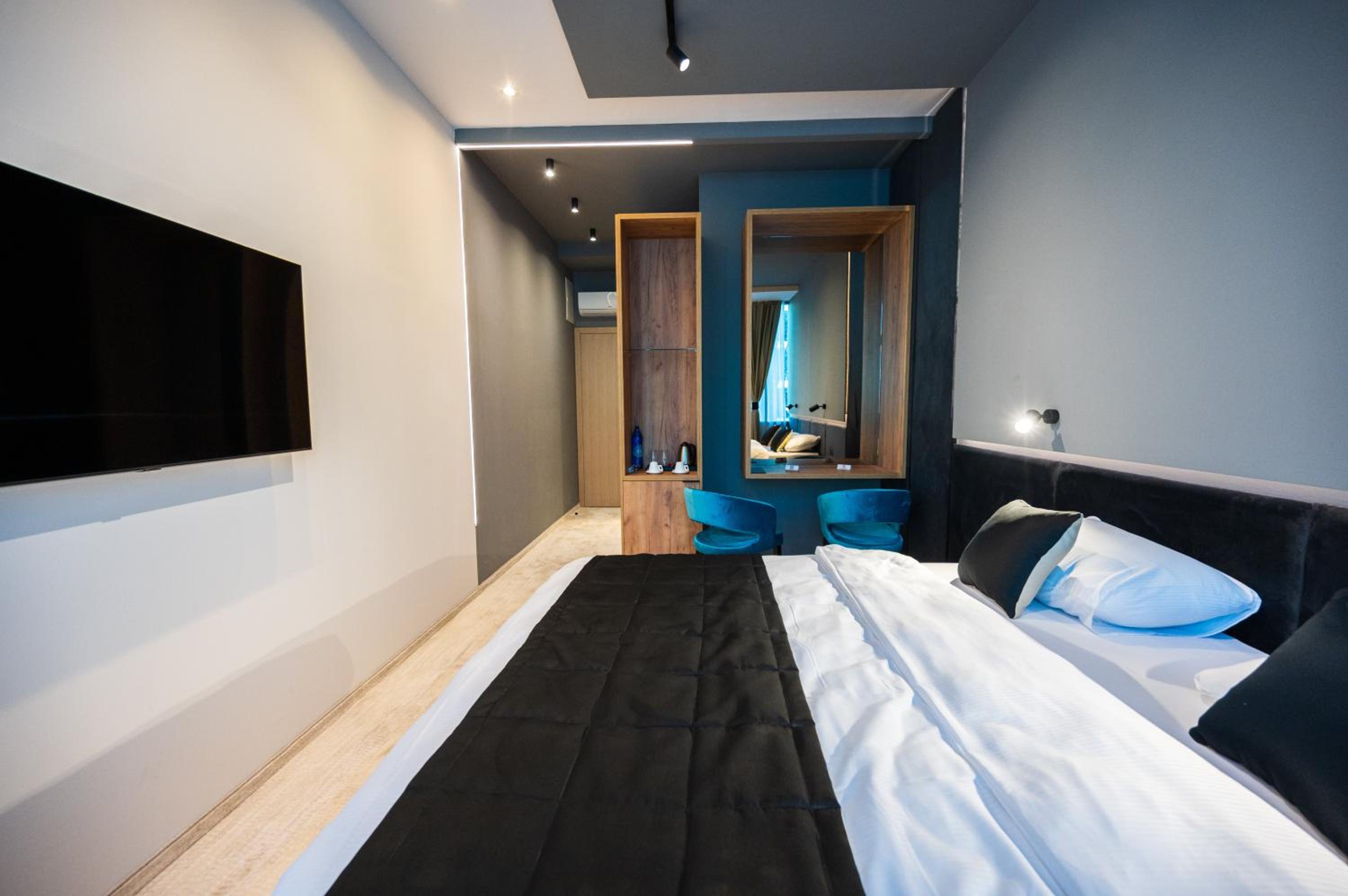 Deluxe Suite photo 3