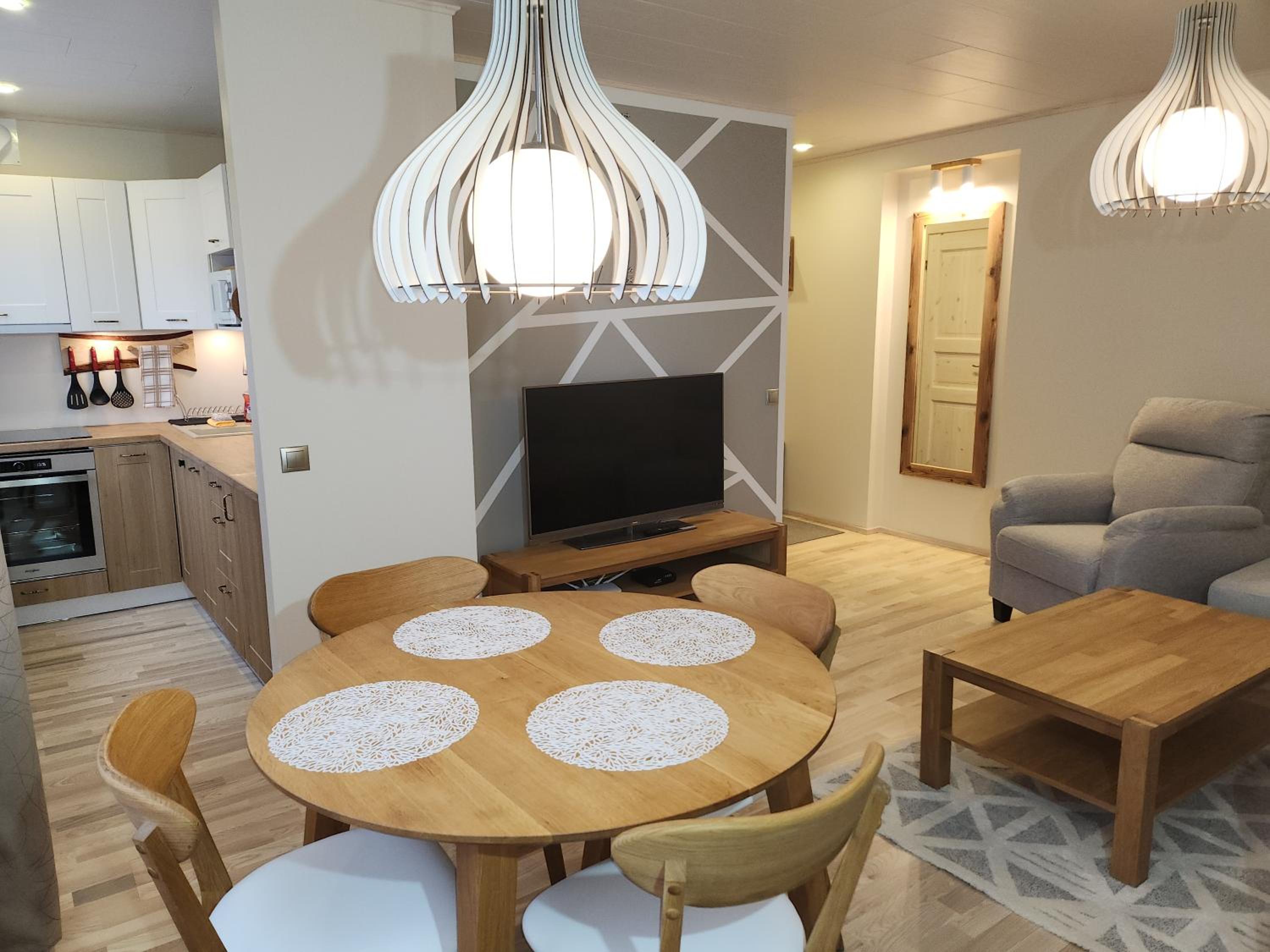 One-Bedroom Apartment - Photo 1